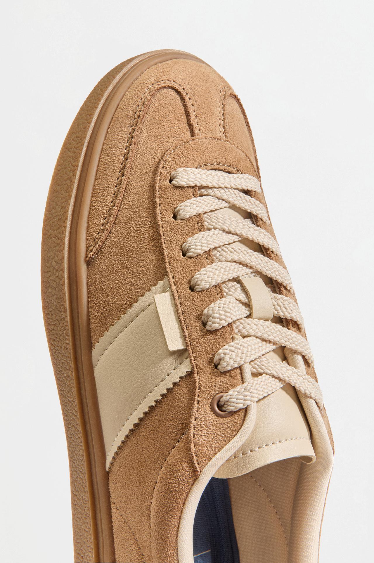 Retro sneaker — LEATHER