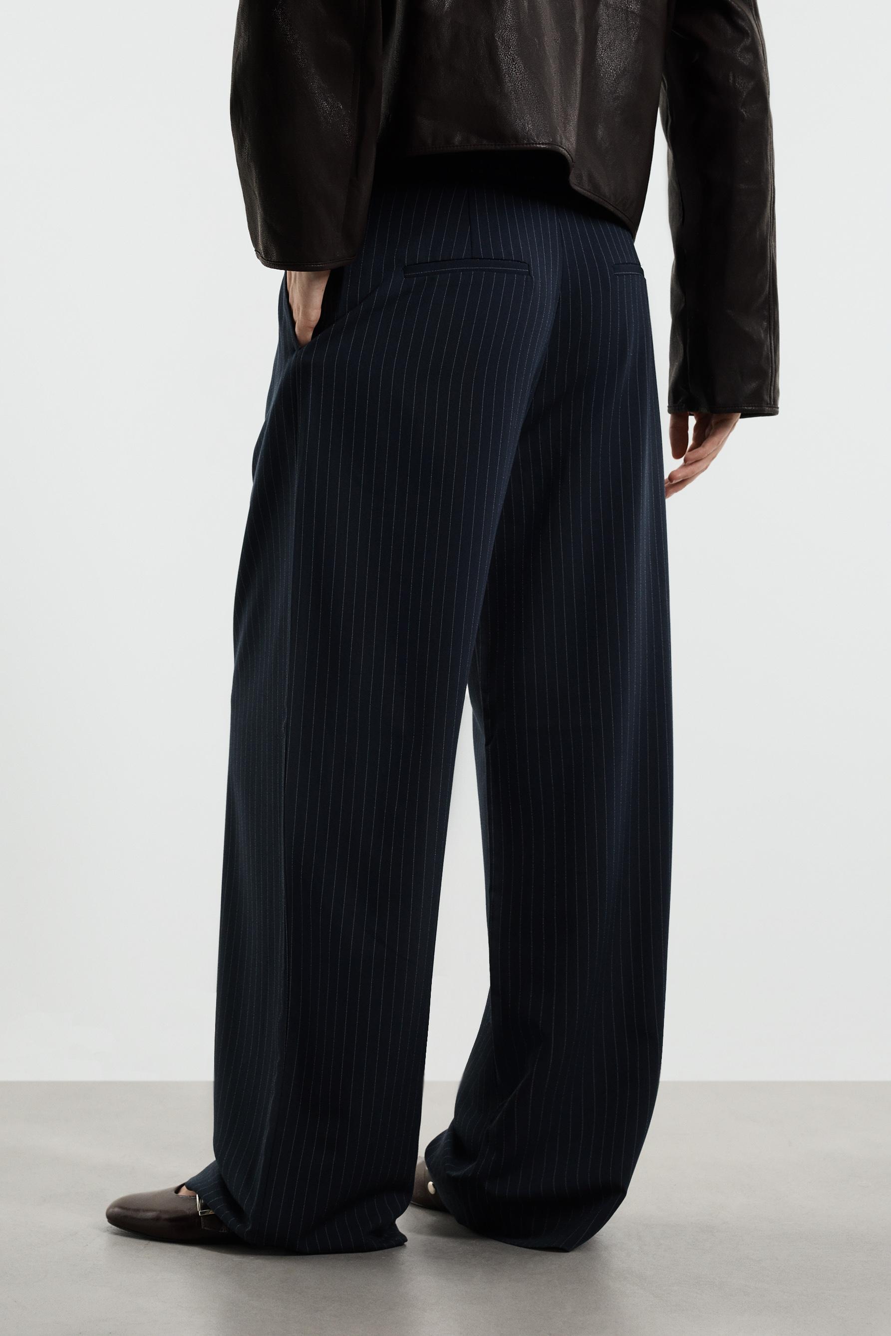 Striped contrast waistband trousers — NAVY