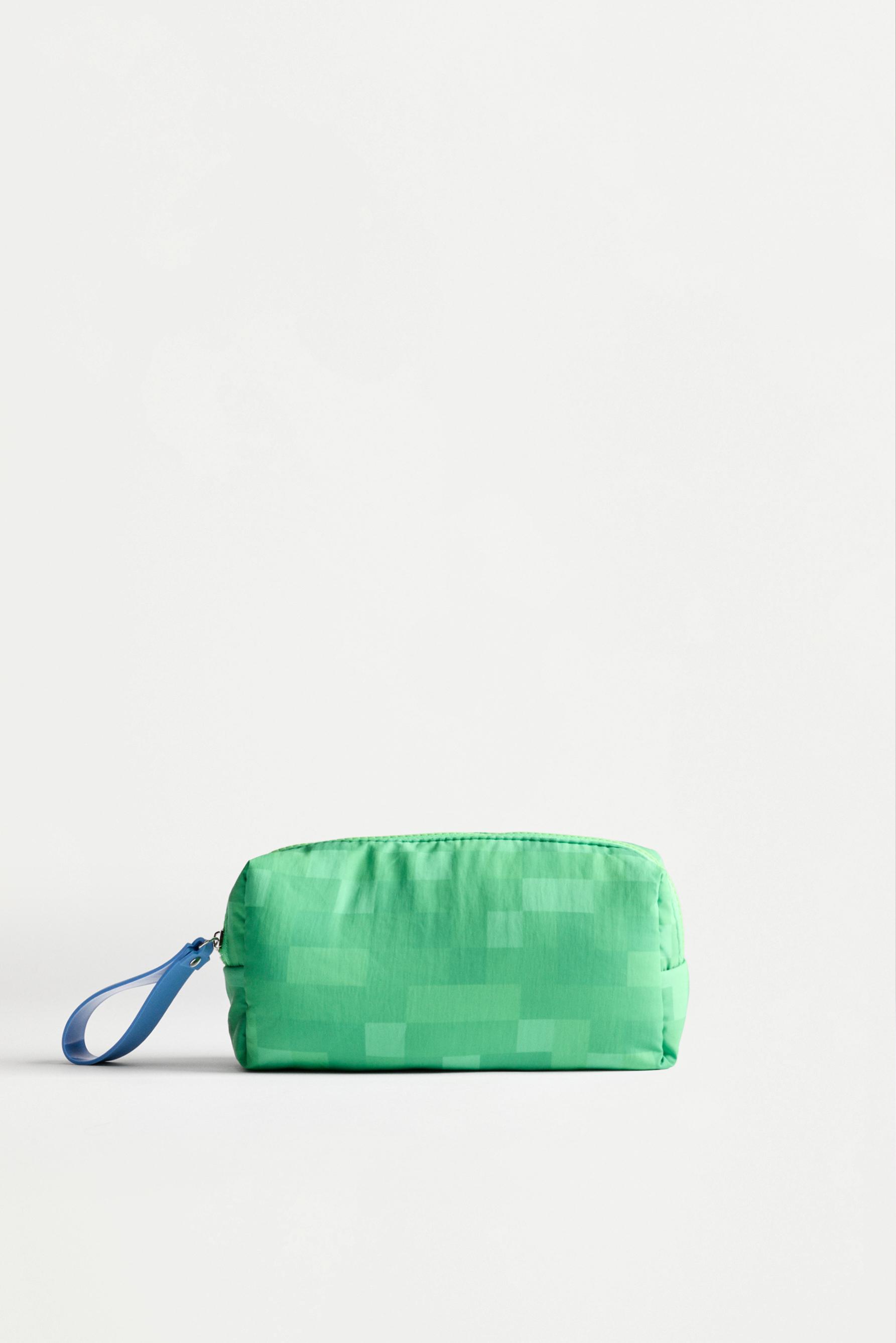 Minecraft toiletry bag — GREEN