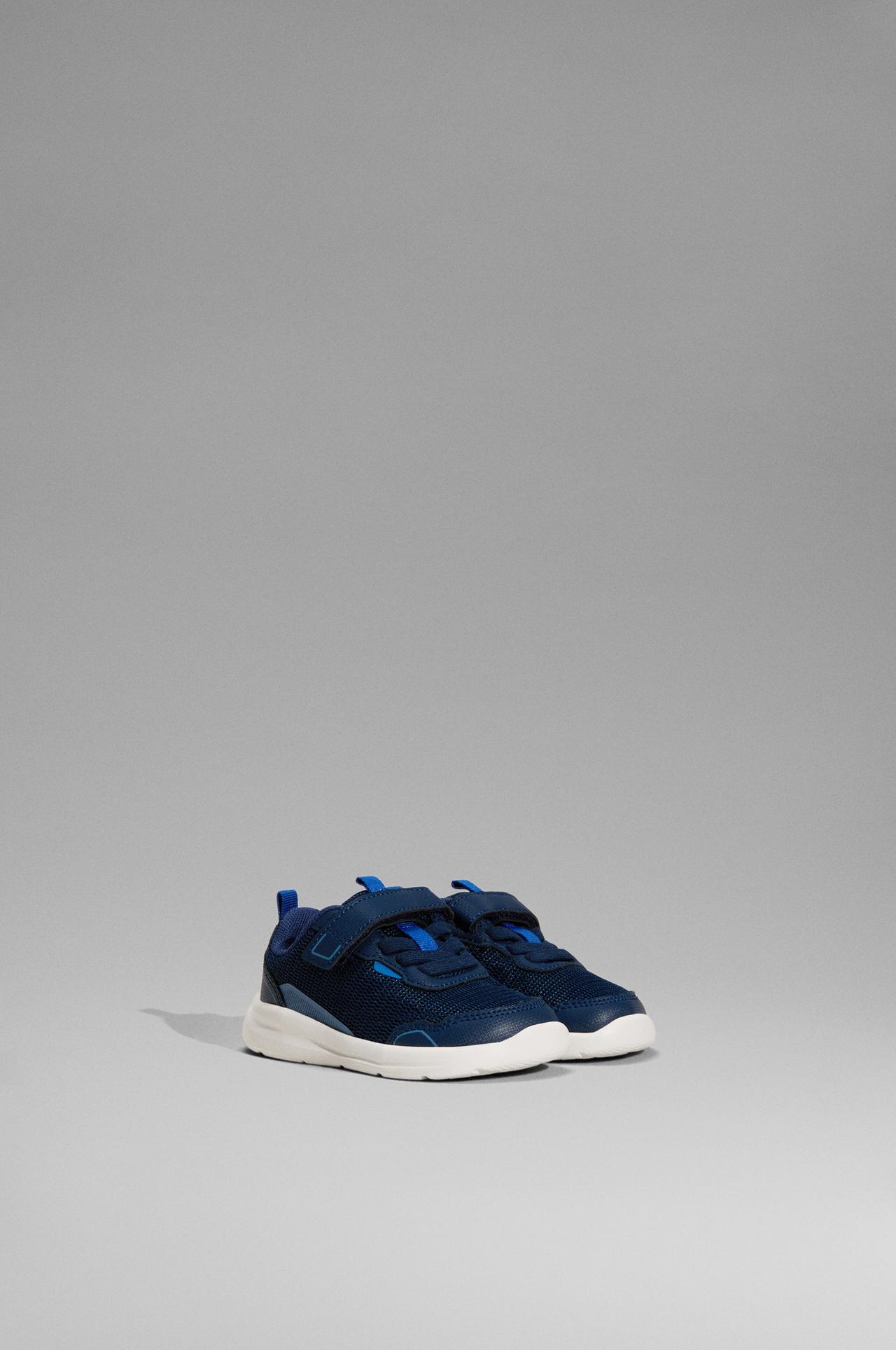 Minimalist sneakers — BLUE