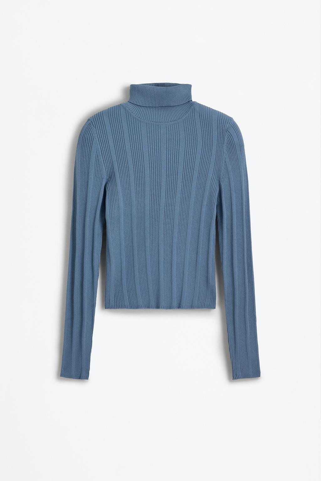 Roll neck sweater