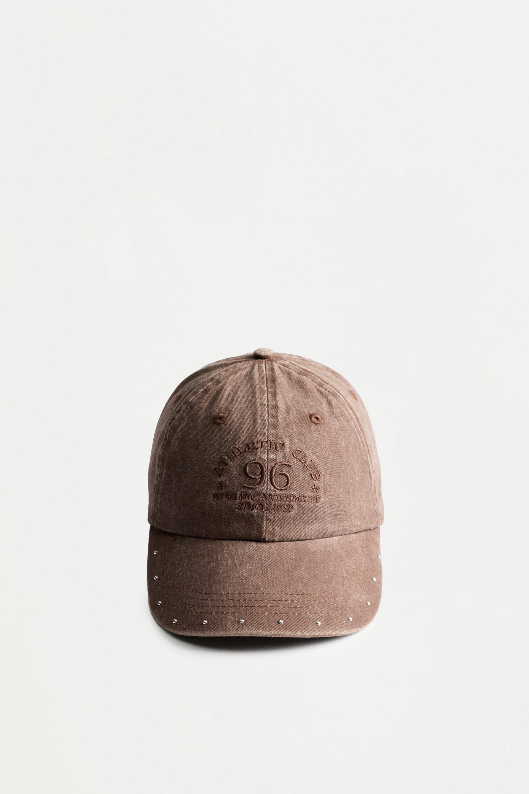 Studded cap — BROWN
