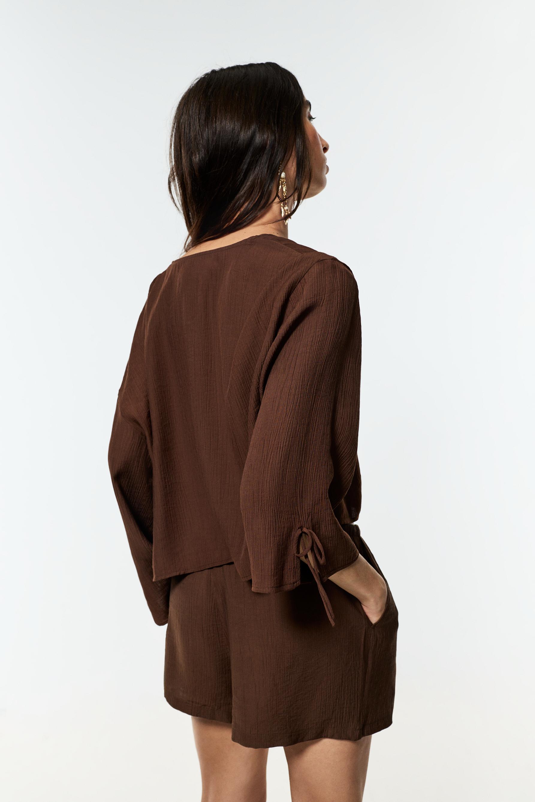Textured shorts — OCHRE