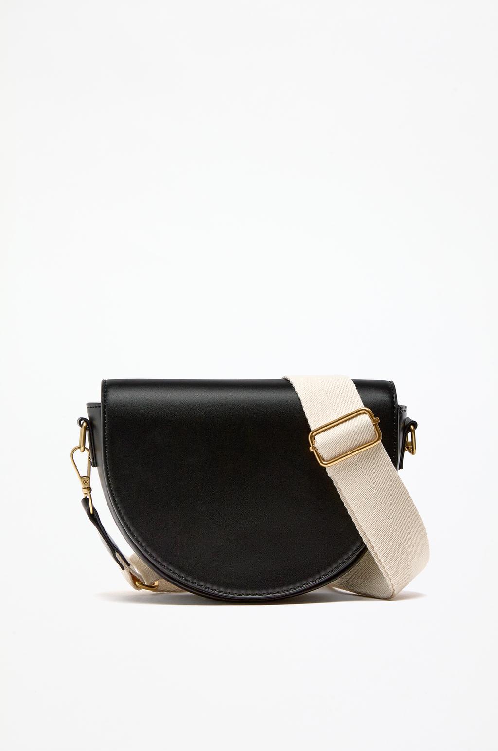 Plain crossbody bag with flap