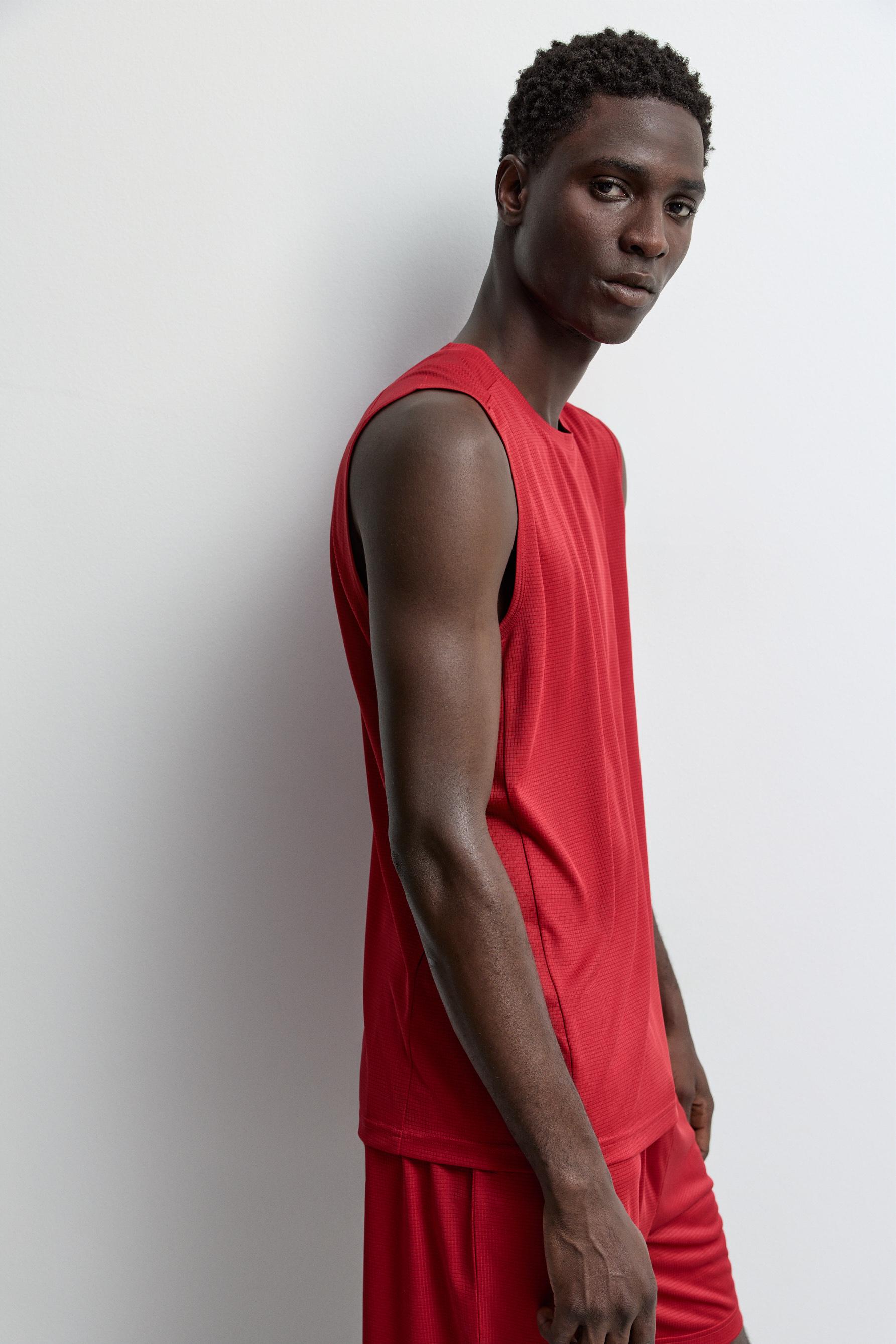 Sleeveless sports T-shirt — RED