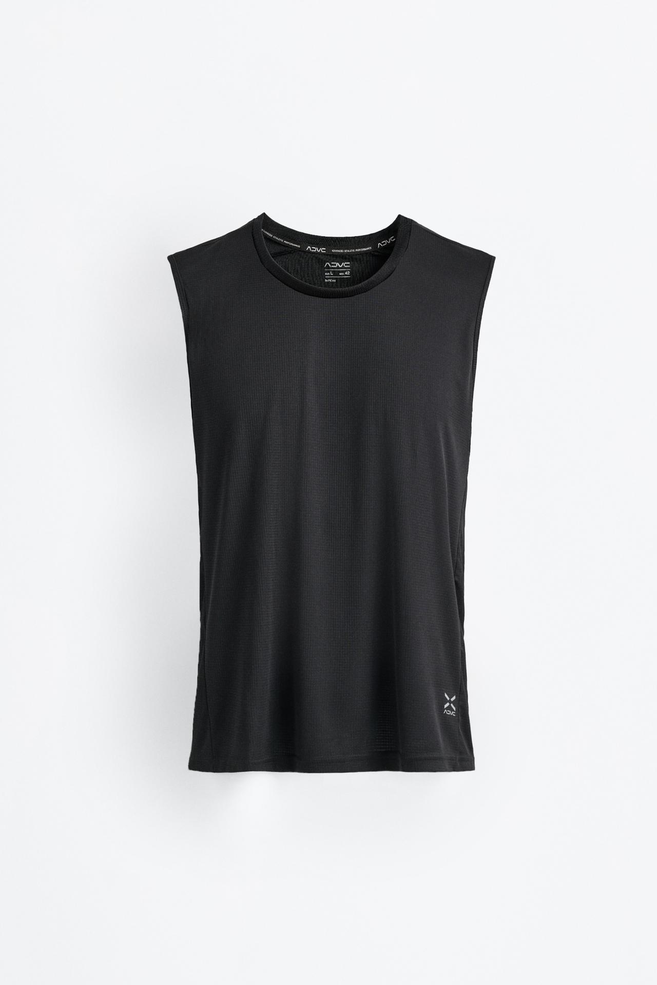 Sleeveless sports T-shirt — BLACK