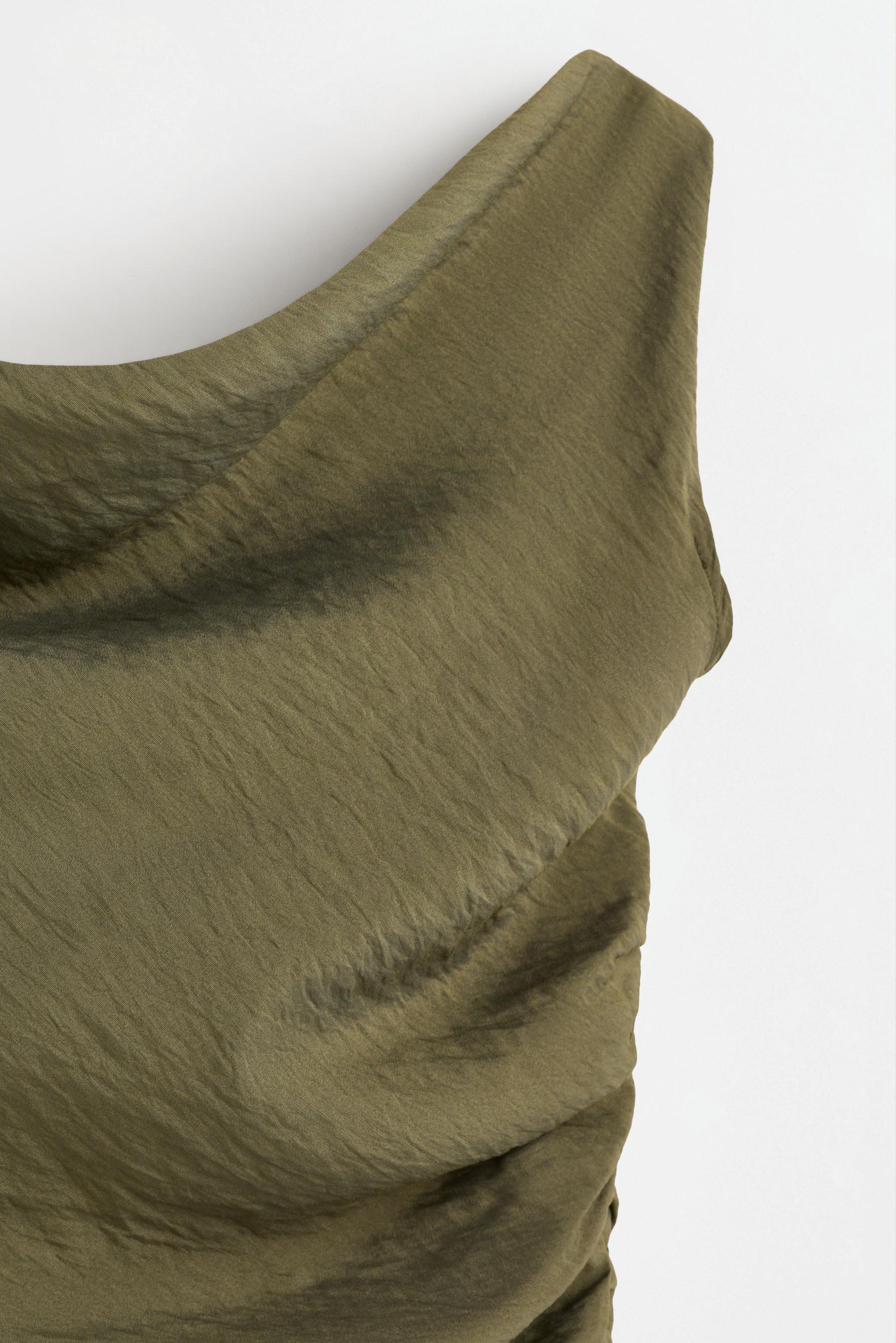 Asymmetric top — DARK KHAKI