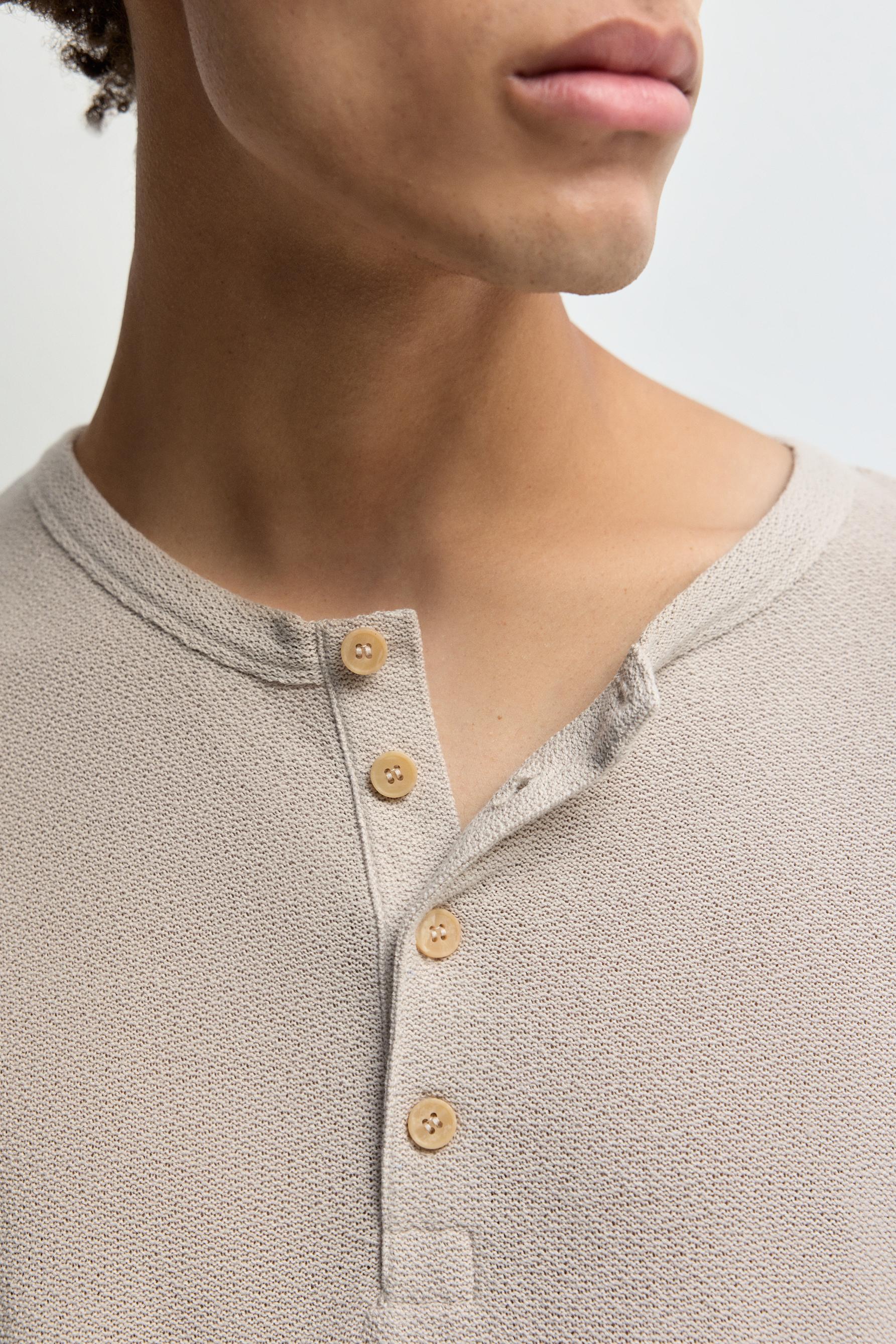 Rustic henley T-shirt — CAMEL