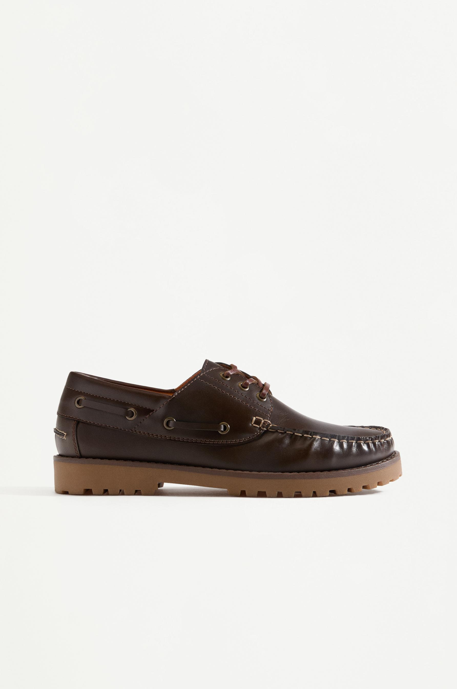 Lug sole boat shoes — BROWN