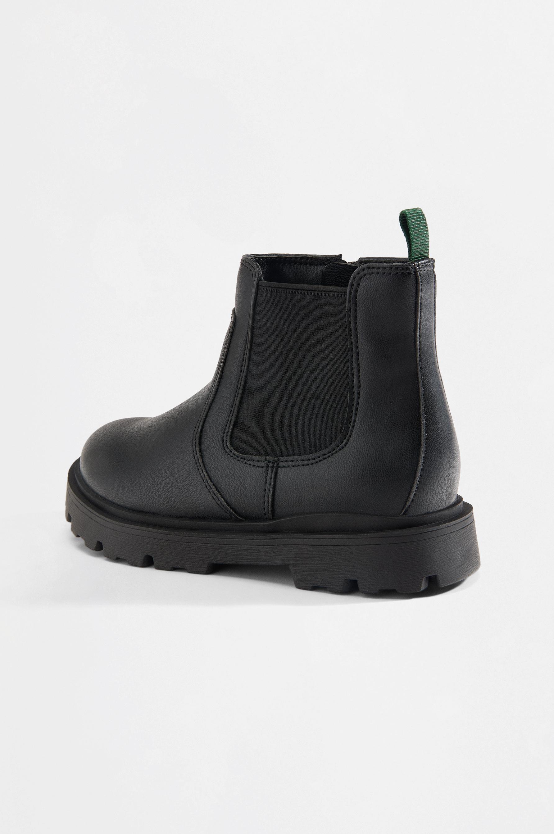 Chelsea boots — BLACK