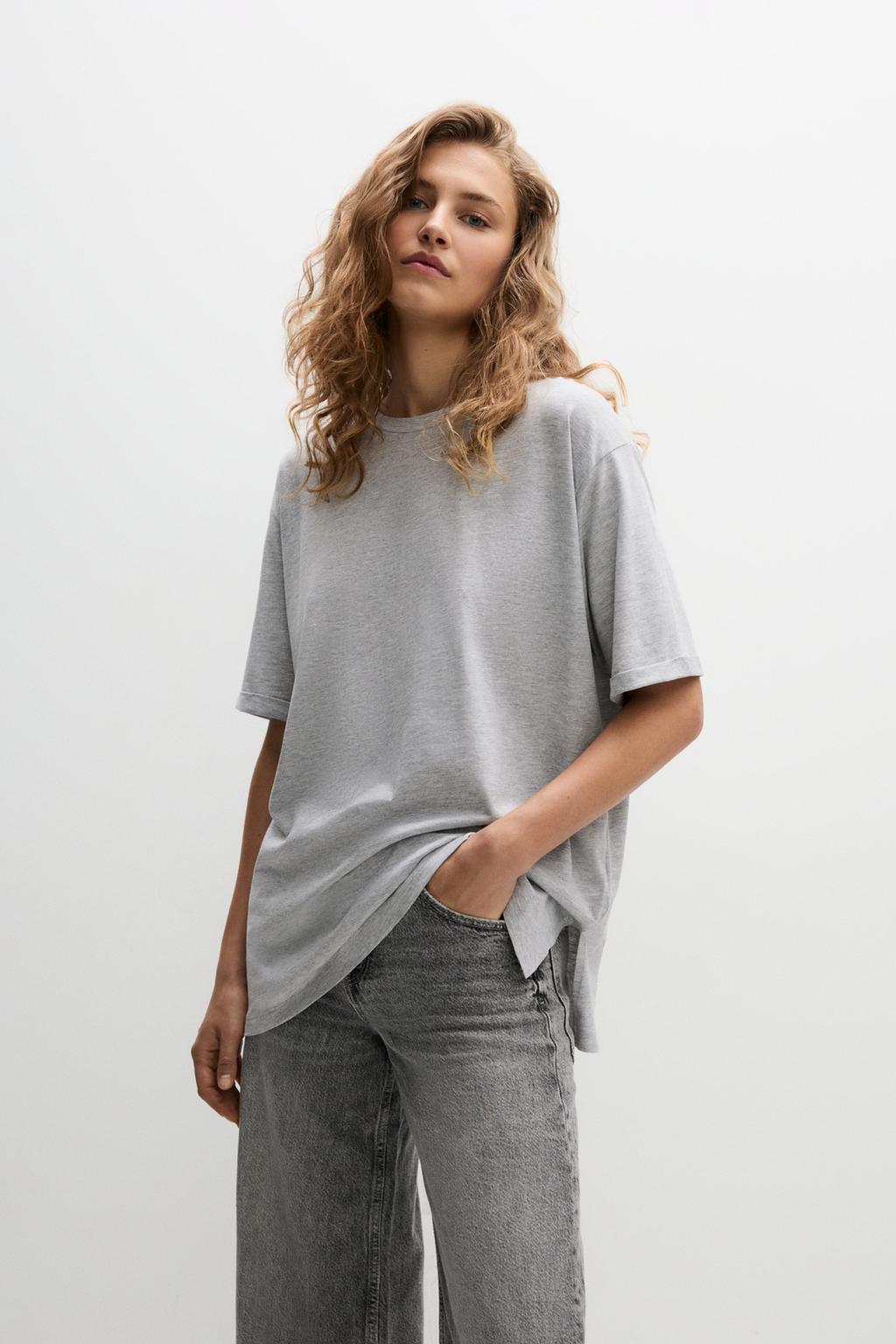 Camiseta oversize aberturas
