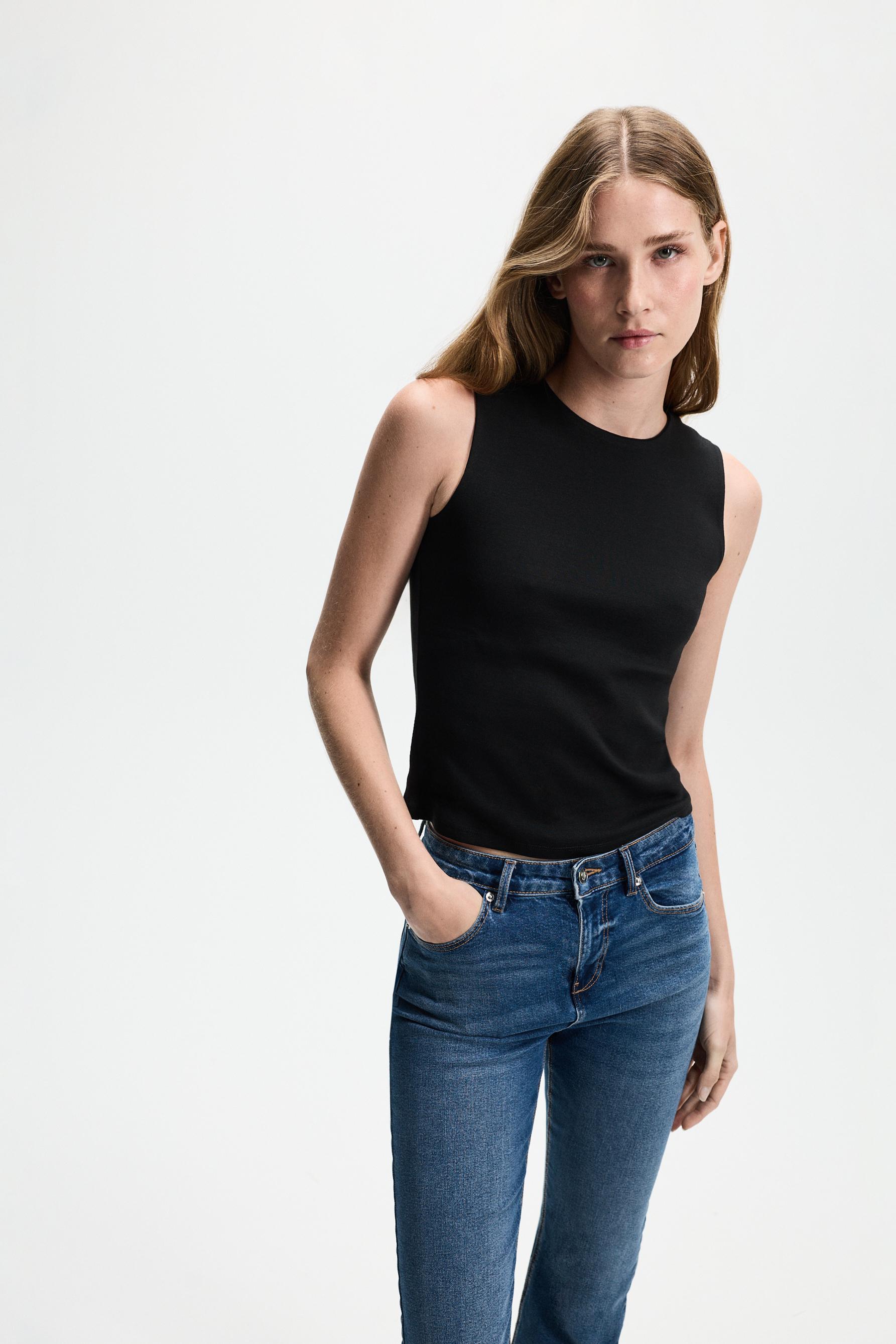Wide-strap tank top — BLACK