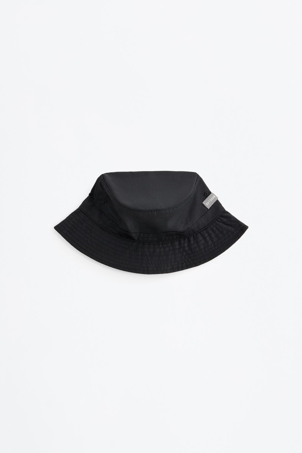 Technical fabric bucket hat