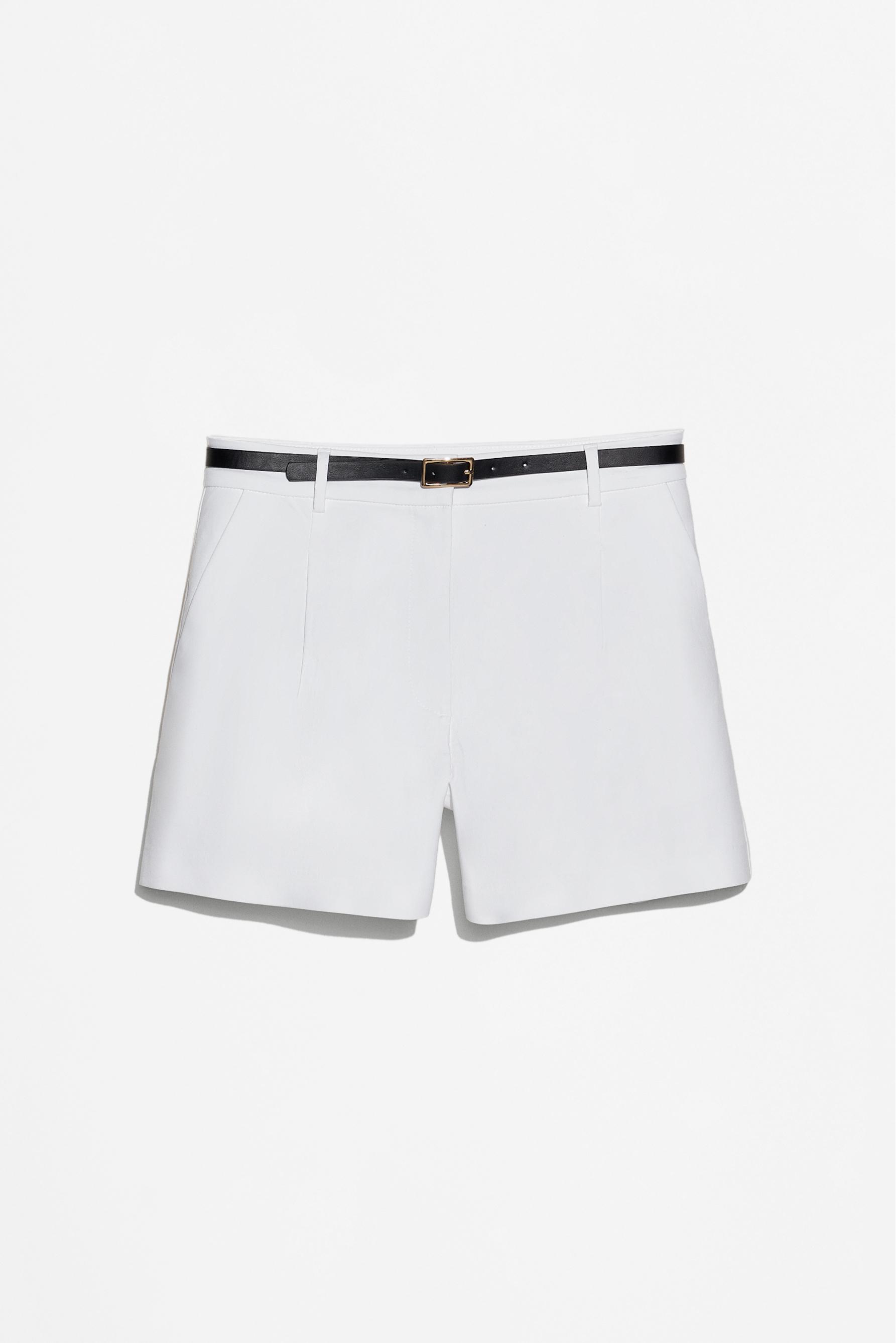 Pleated shorts — WHITE