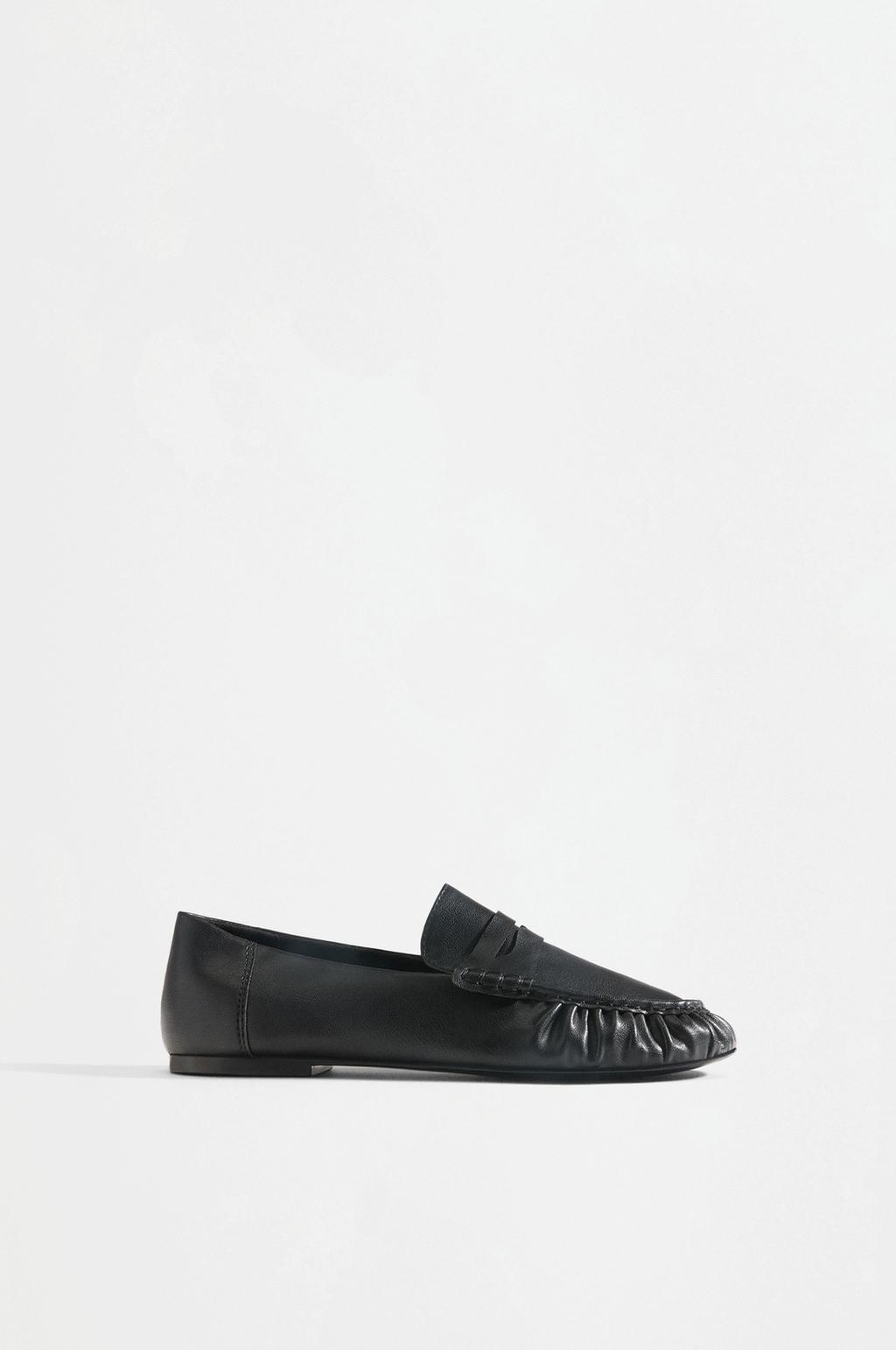Gathered loafers