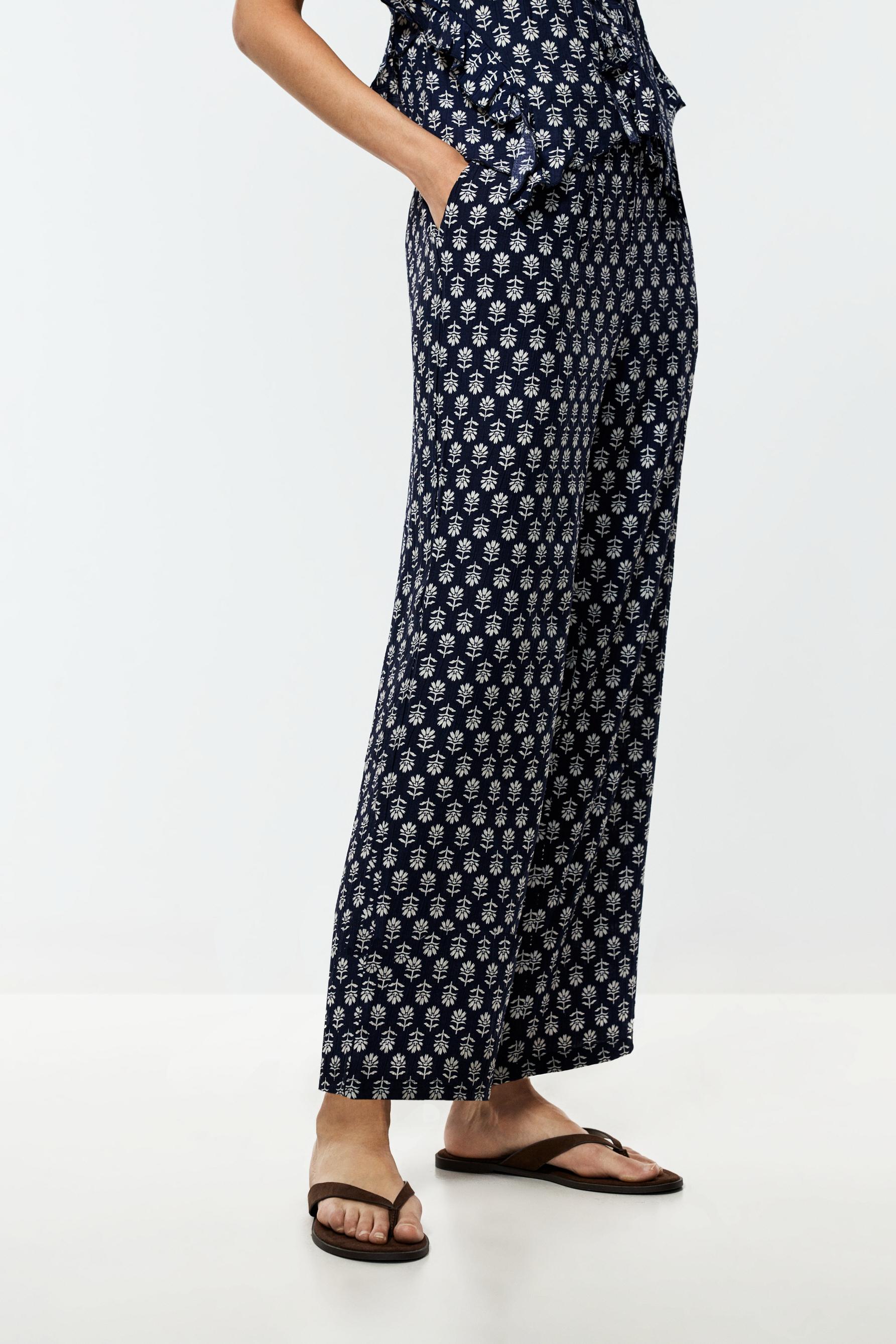 Textured jogging trousers — NAVY BLUE