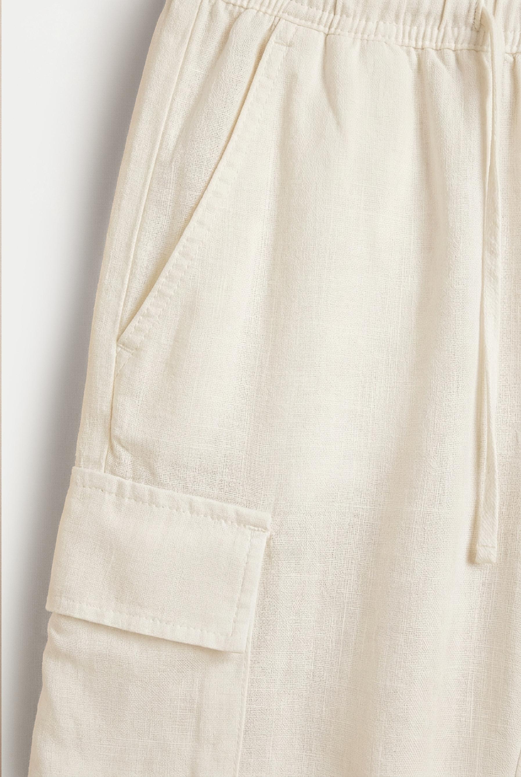 Rustic cargo Bermuda joggers — OFF WHITE