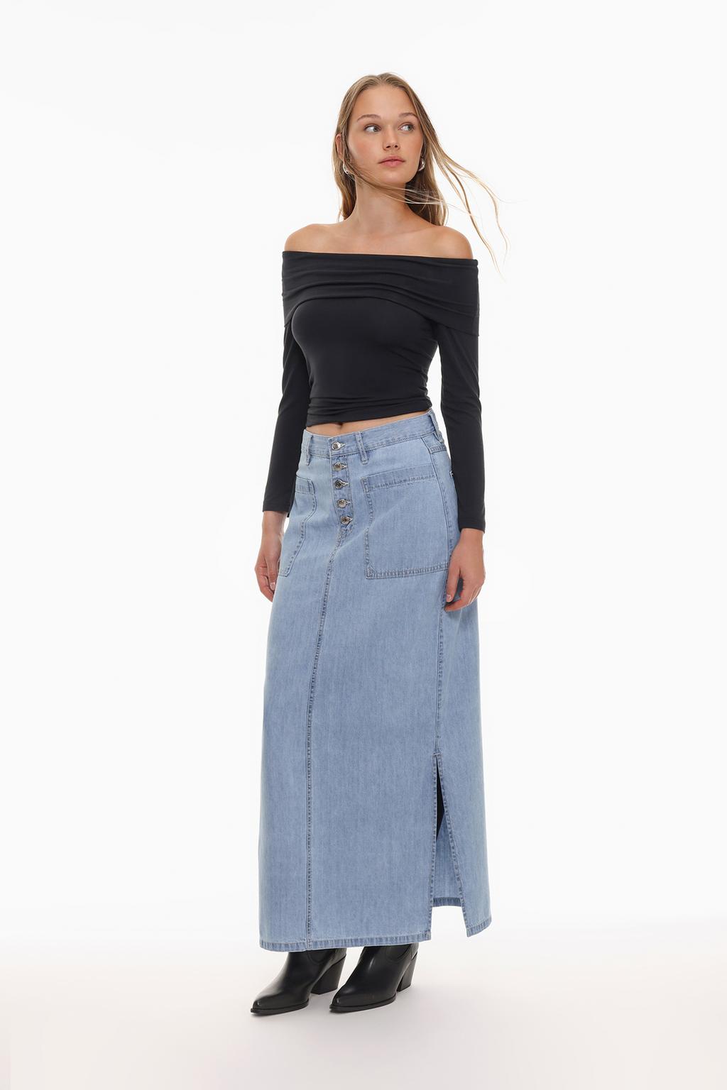 Denim midi skirt with pockets