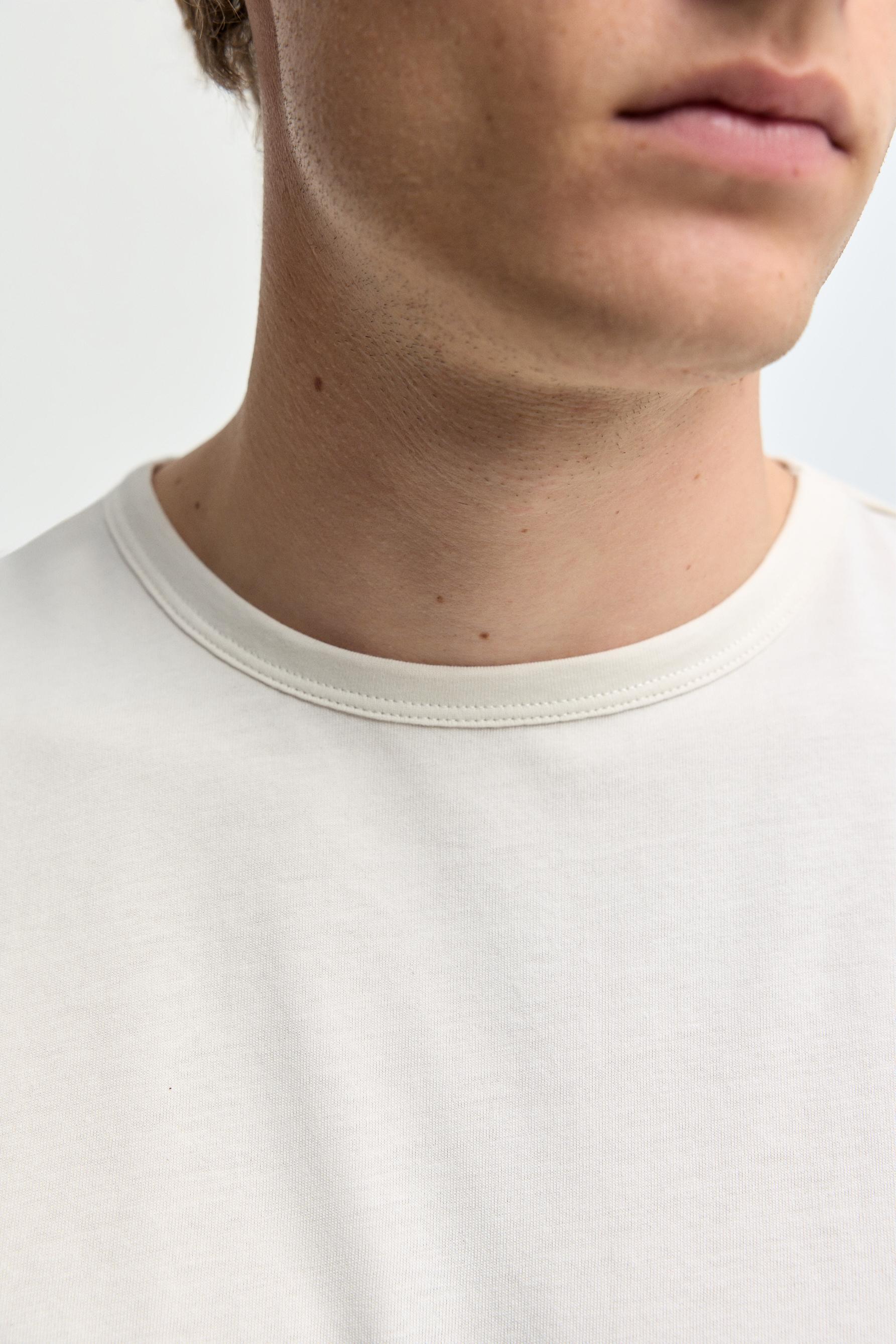 Texture T-shirt — BUTTER