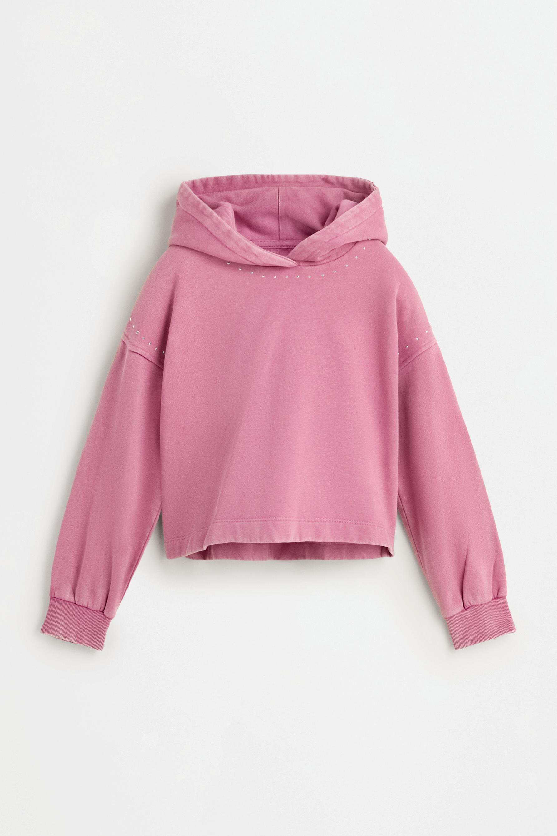 Sudadera cropped con tachas