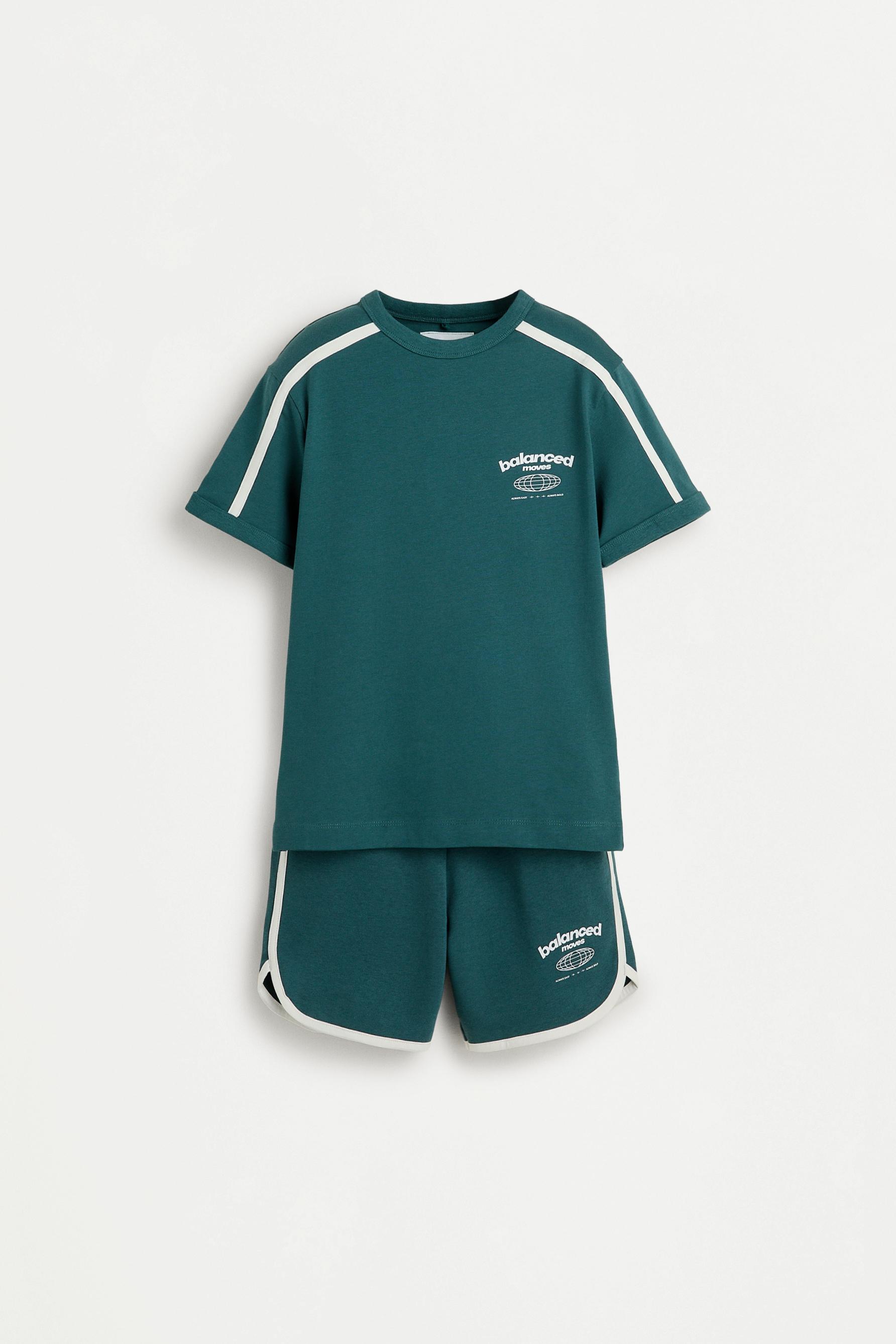 Contrast trim T-shirt and Bermuda shorts co-ord — MEDIUM GREEN