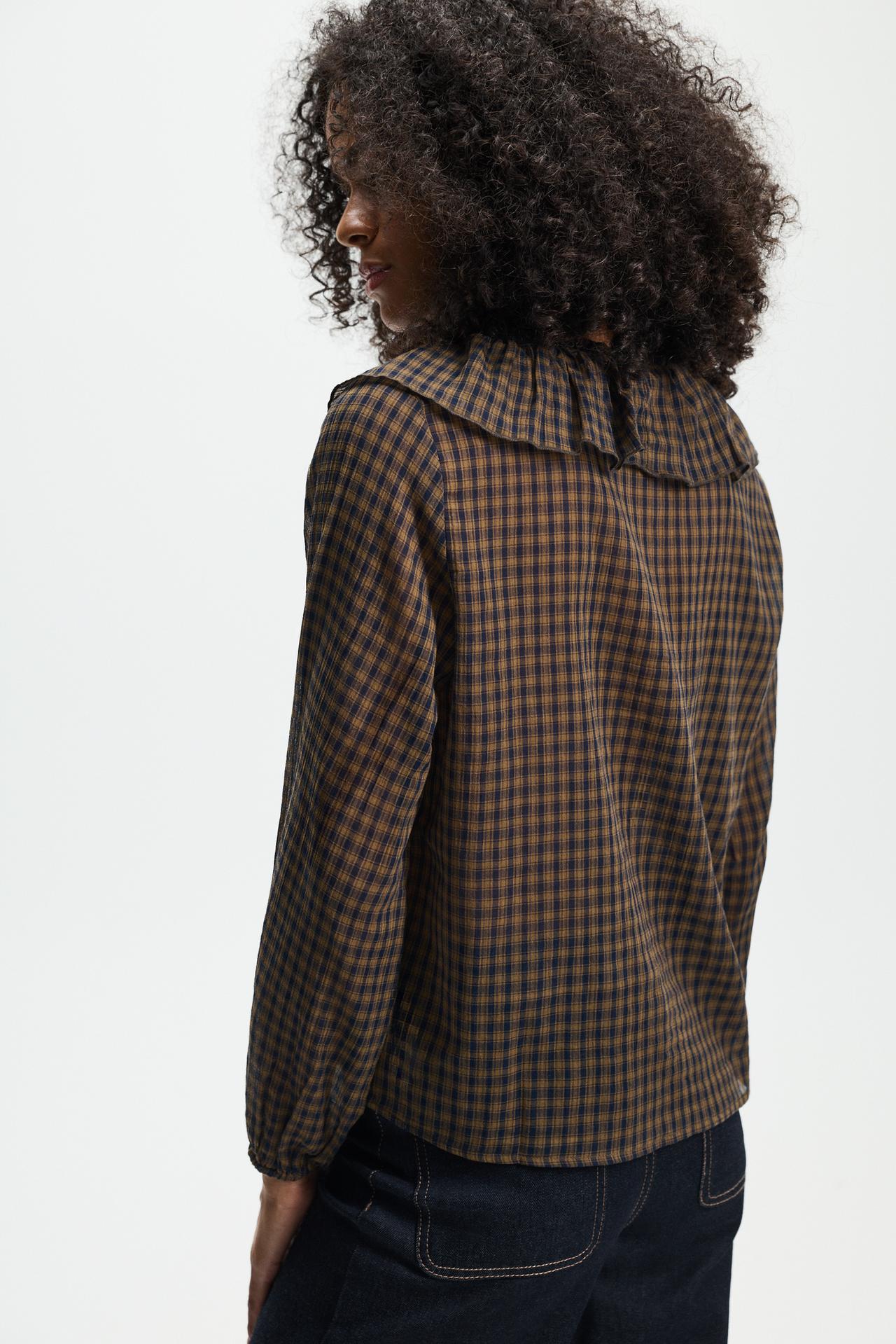 Plaid ruffle blouse — BROWN