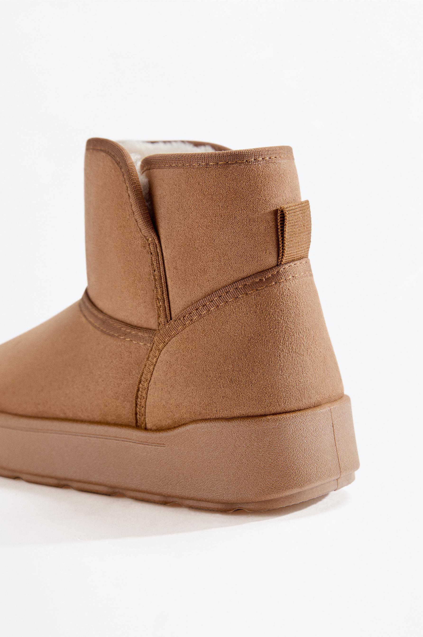 Lined ankle boot — LEATHER