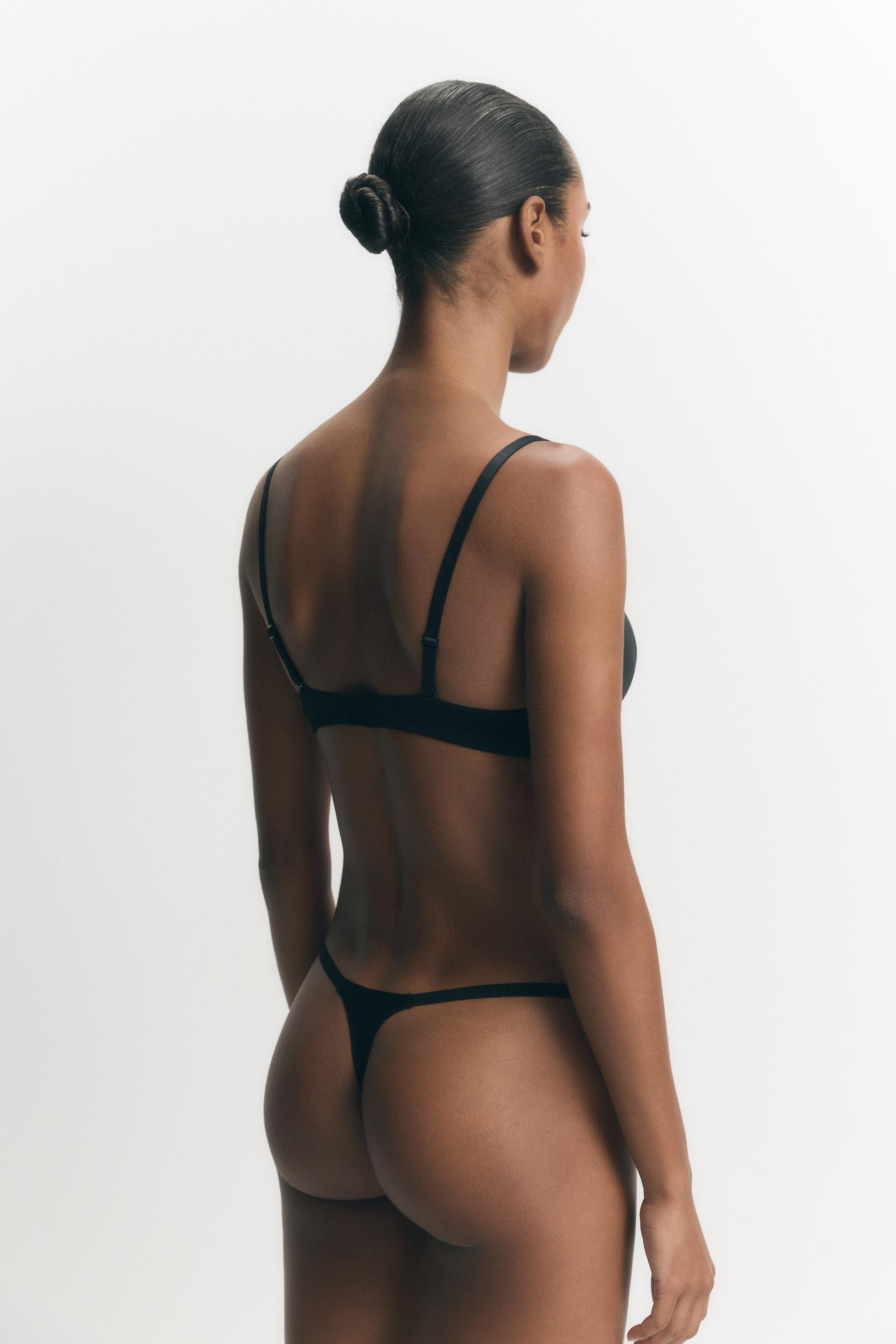 Microfibre classic push-up bra — BLACK