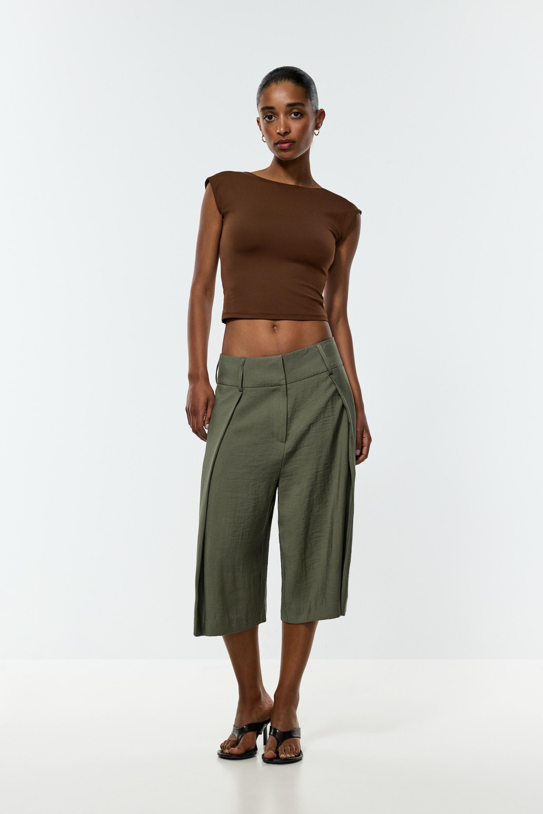 Polyamide T-shirt with open back — BROWN