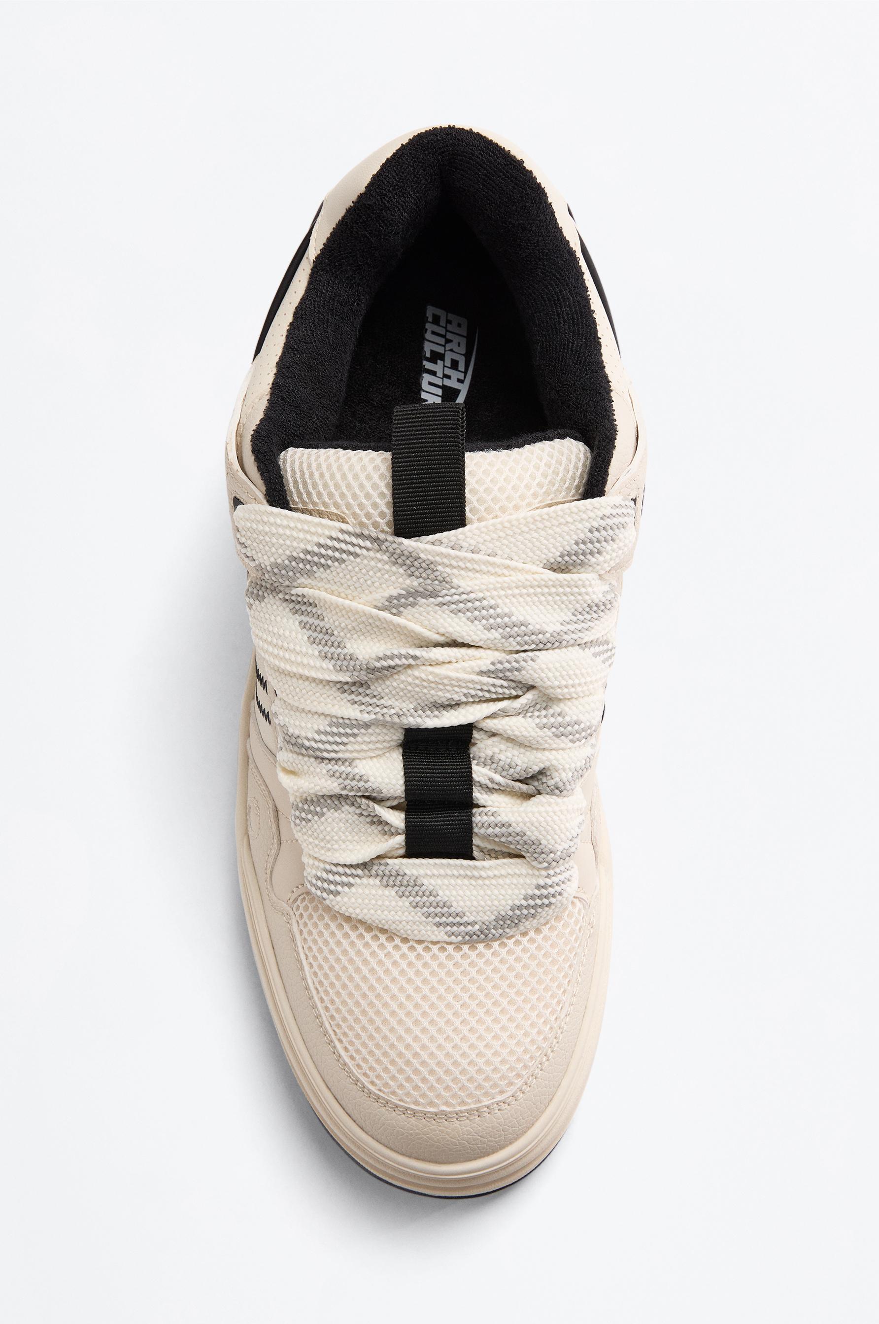 CONTRAST VOLUME SNEAKER — WHITE