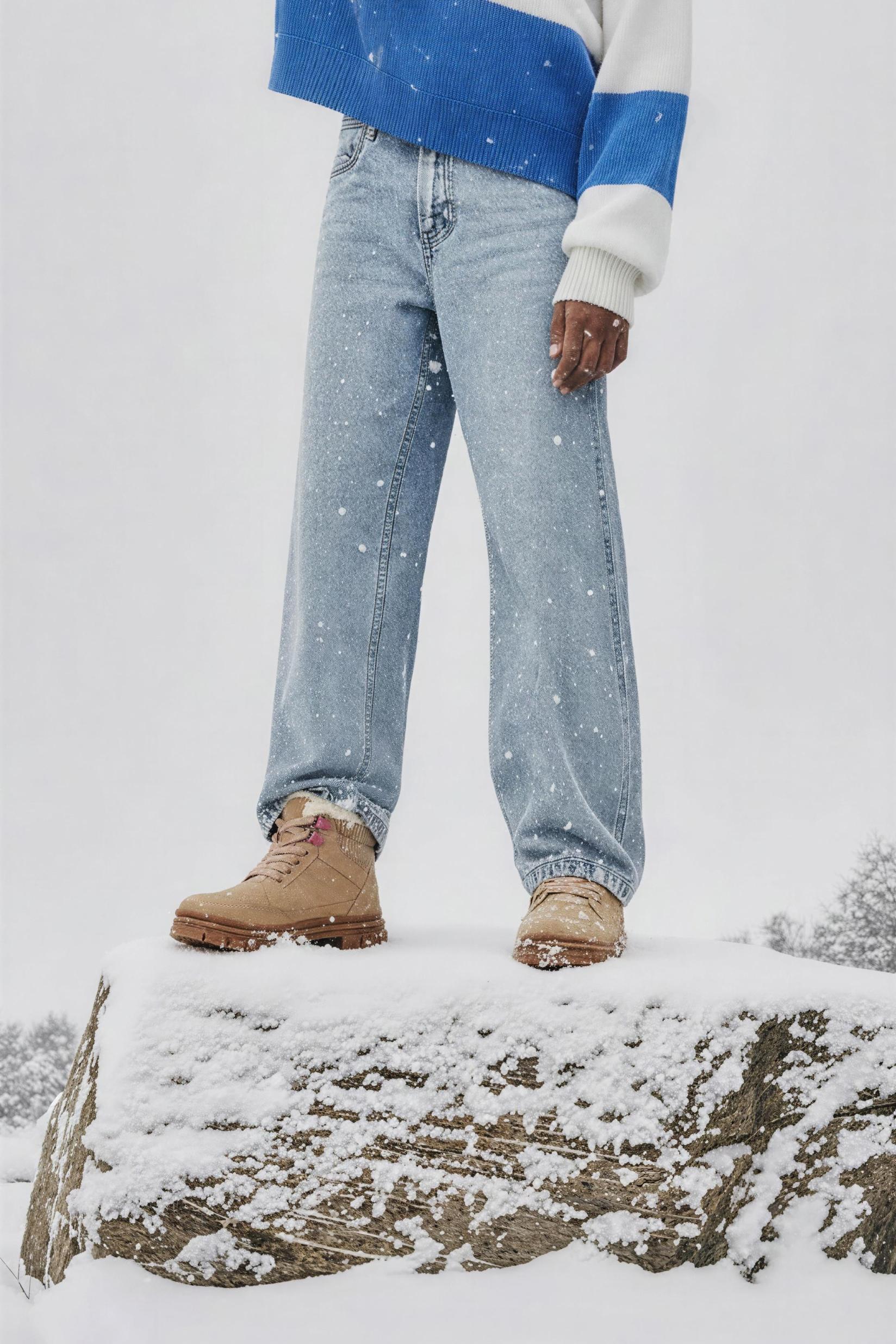 Trekking boot with fur detail — BROWNISH TONE