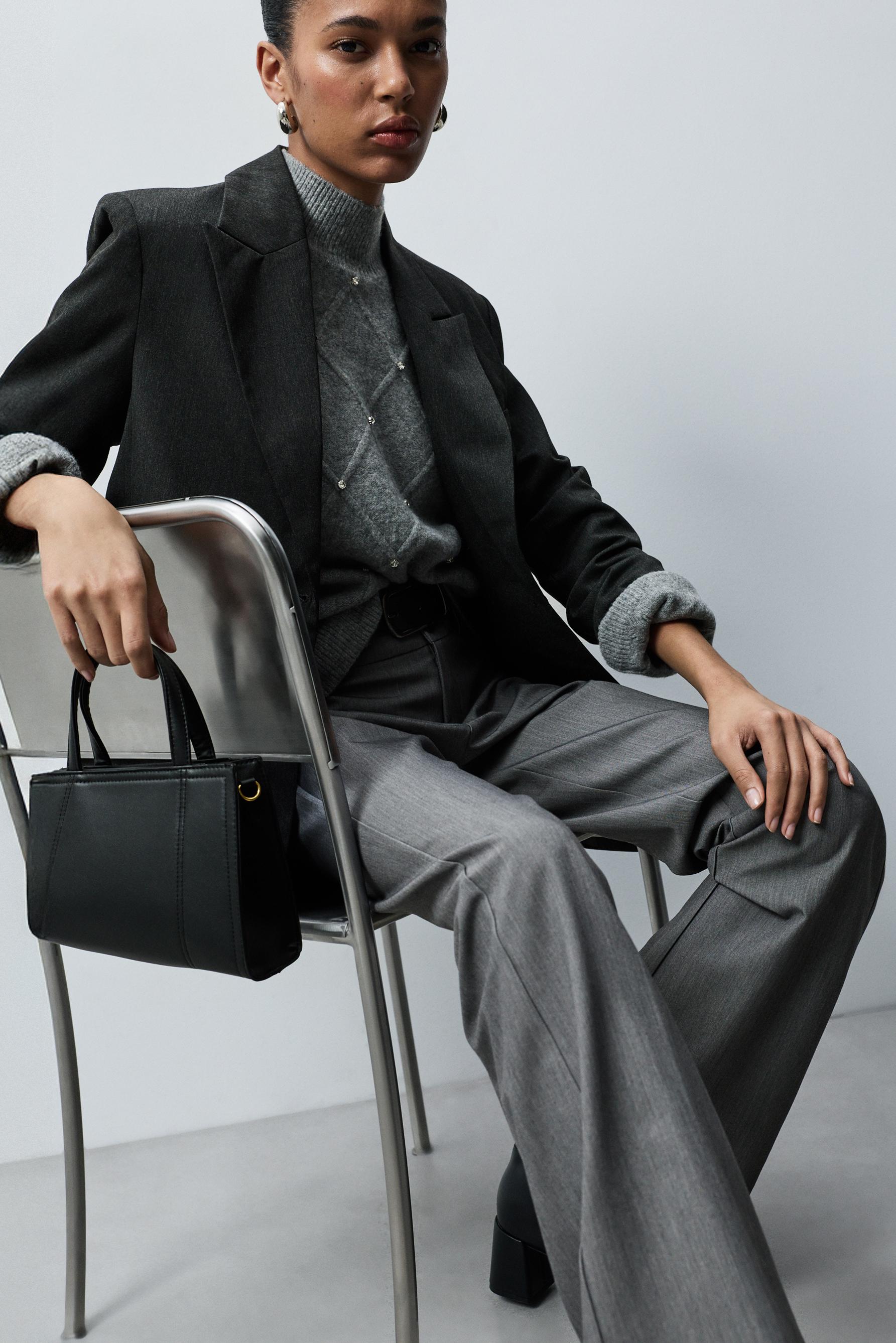 Asymmetric city crossbody bag — BLACK