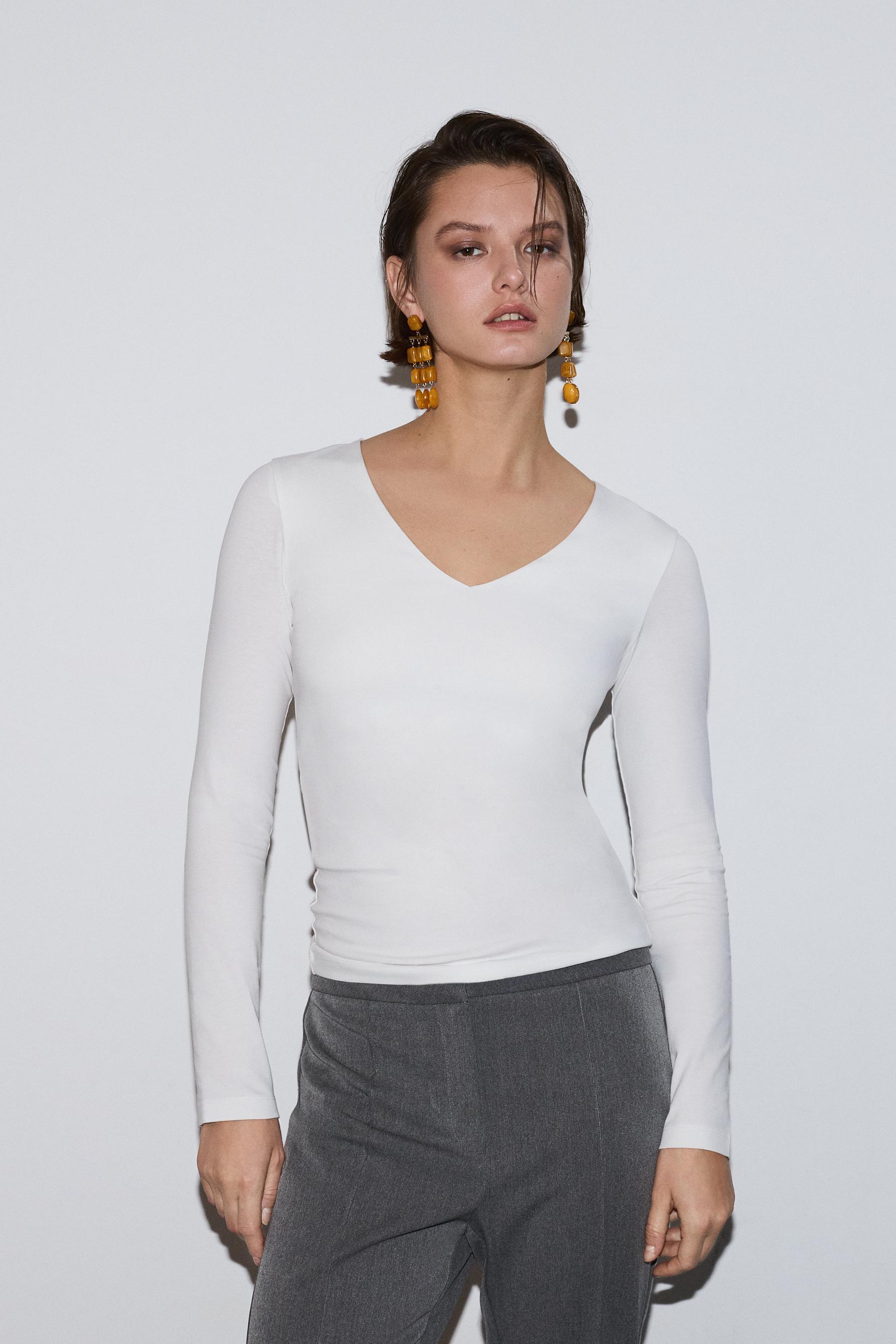 Camiseta cuello pico