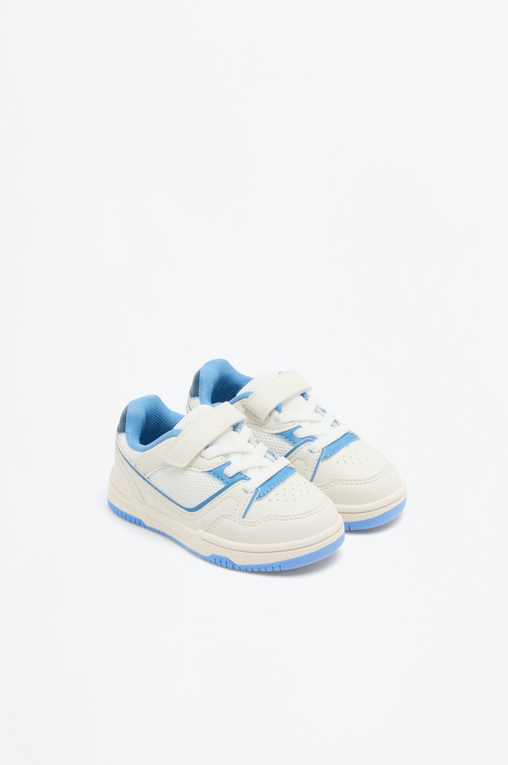Zapatilla retro