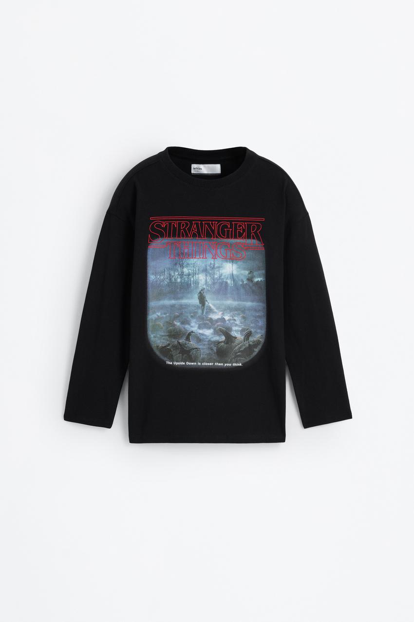 Playera Stranger Things™/© Netflix Bóxer Largo Calzoncillos - Main Image