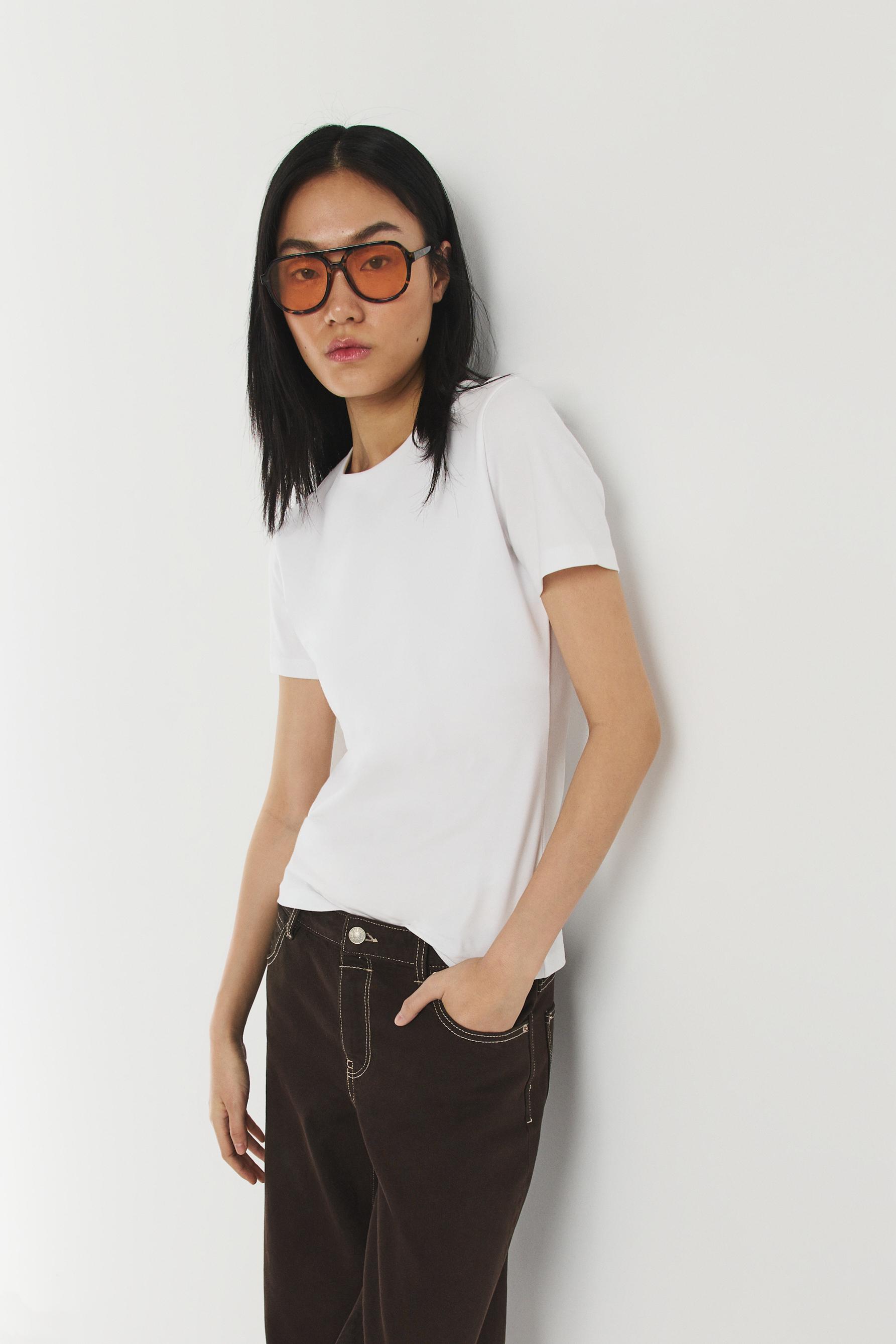 Round neck T-shirt — WHITE