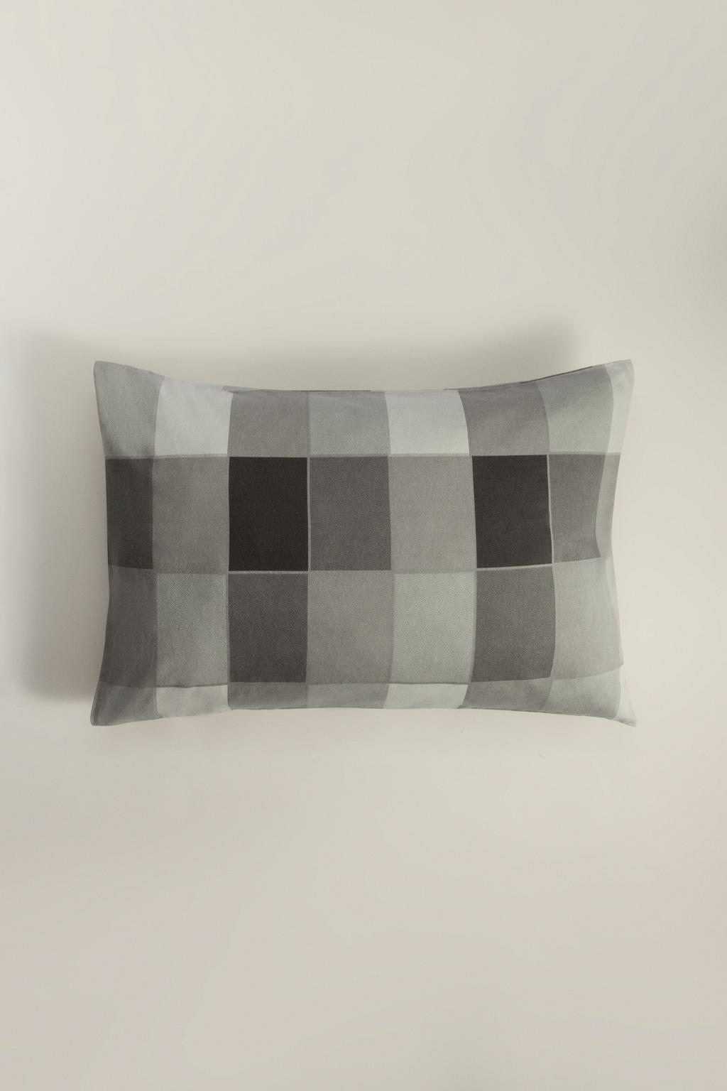 Pack 2 fundas almohadas franela cuadros 50 x 75 cm