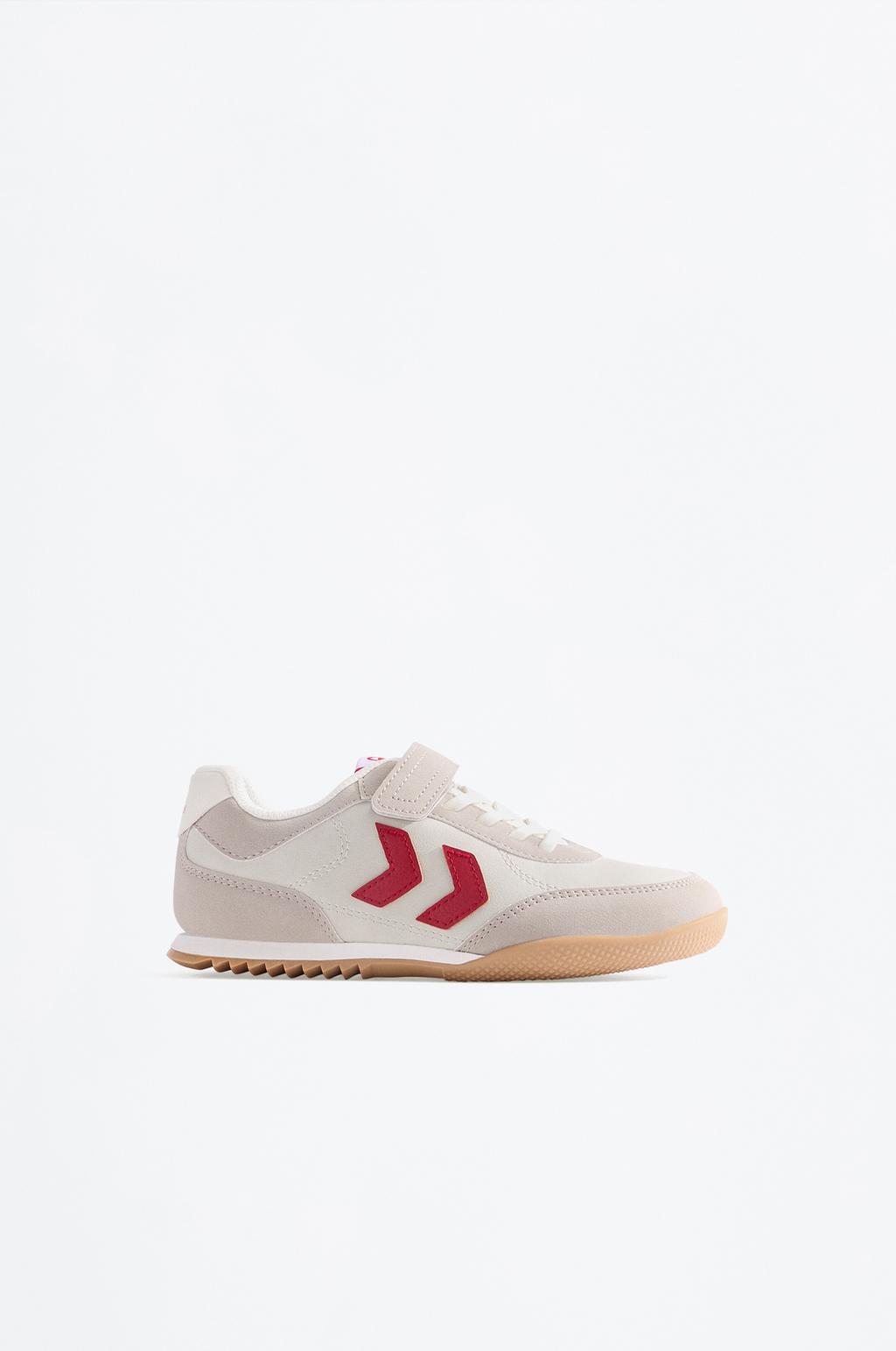 Deportivo piso fino Hummel