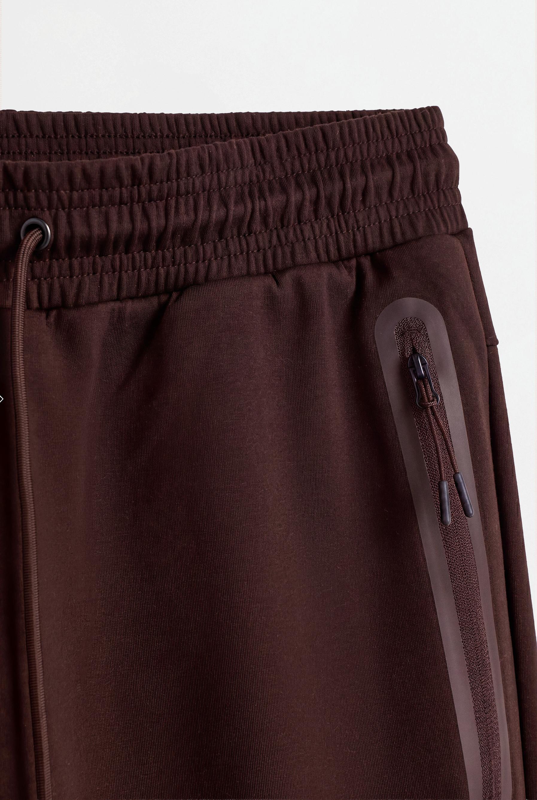 Basic interlock joggers — CHOCOLATE