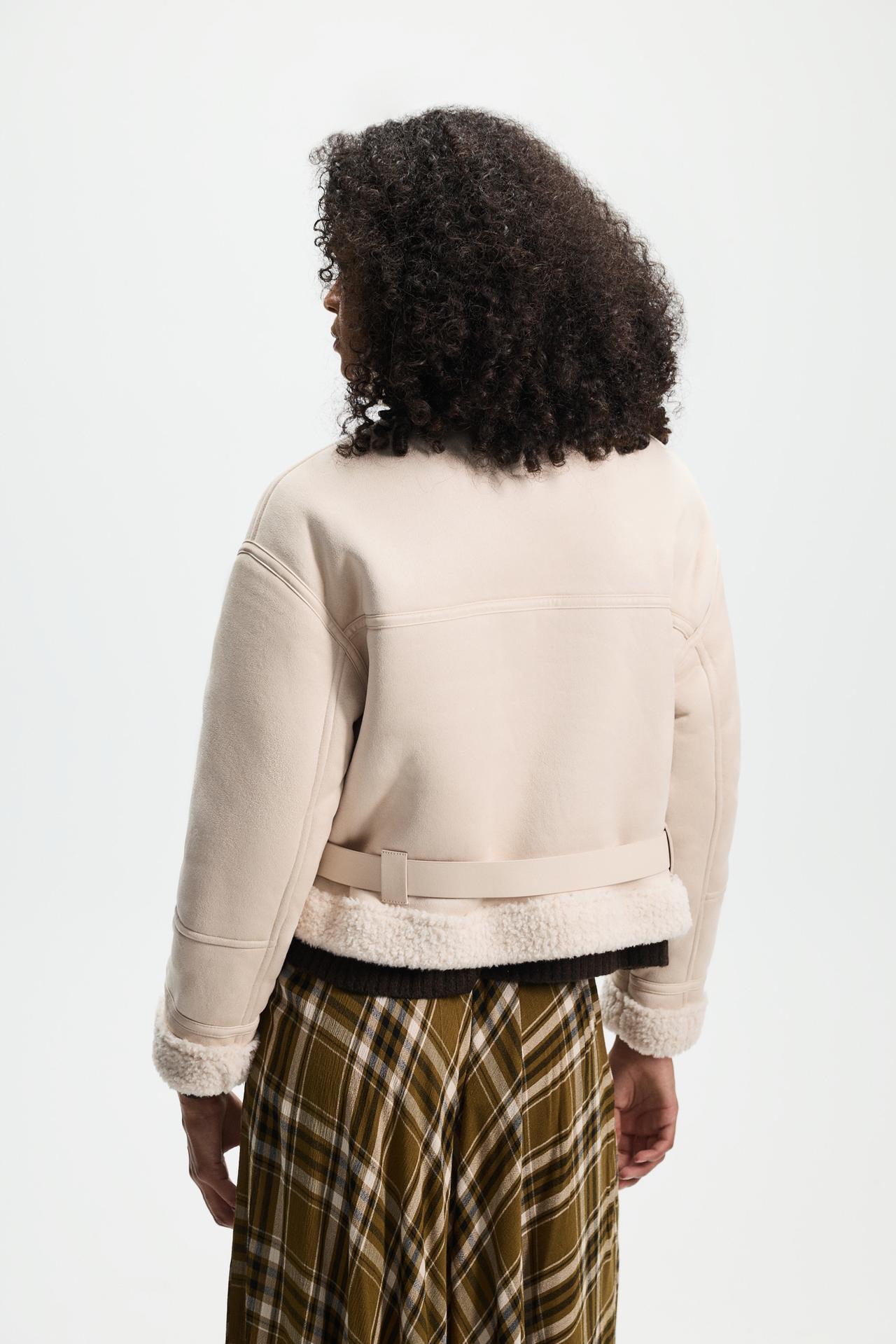 Short double-faced jacket — PALE ECRU