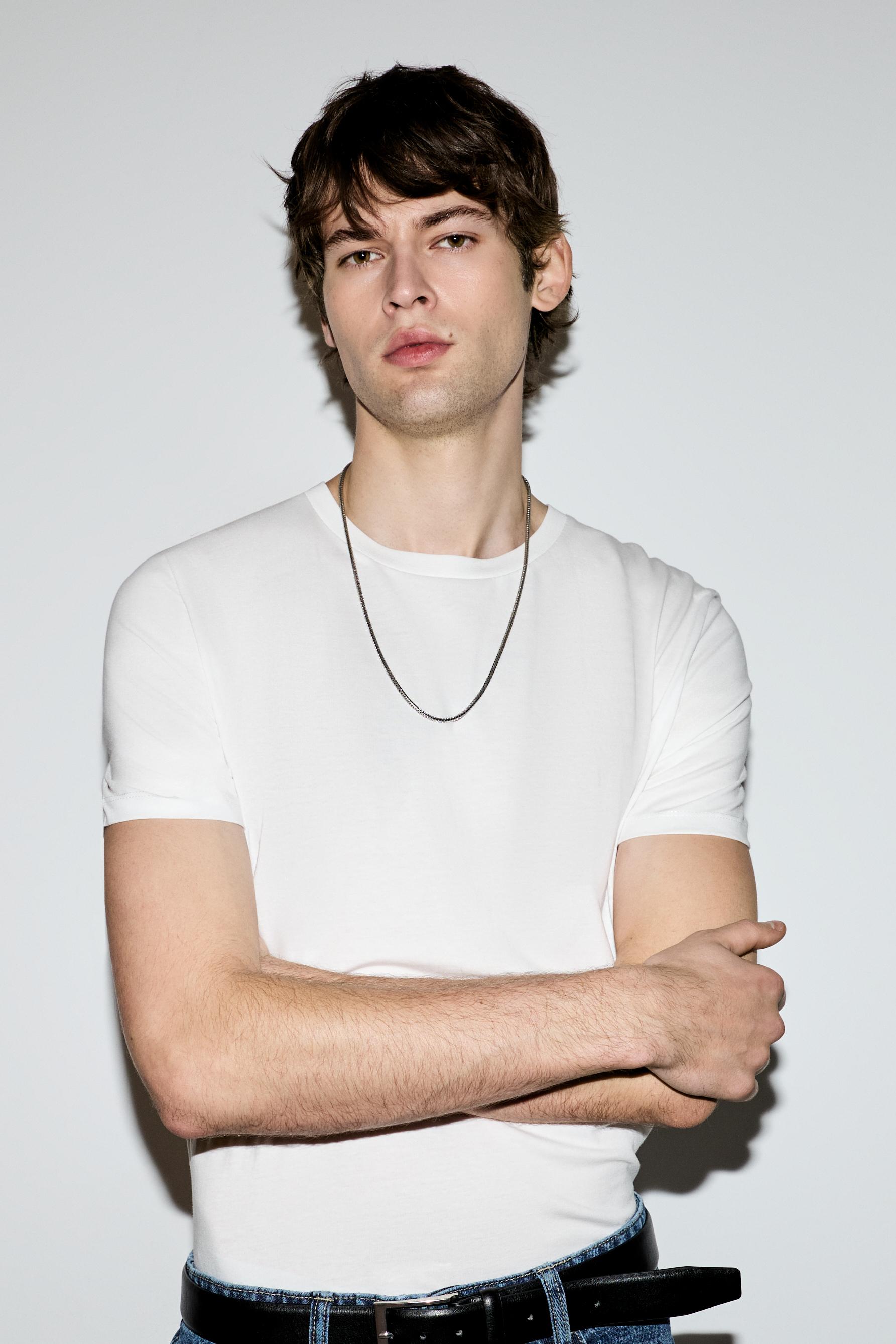 Soft slim fit T-shirt — WHITE
