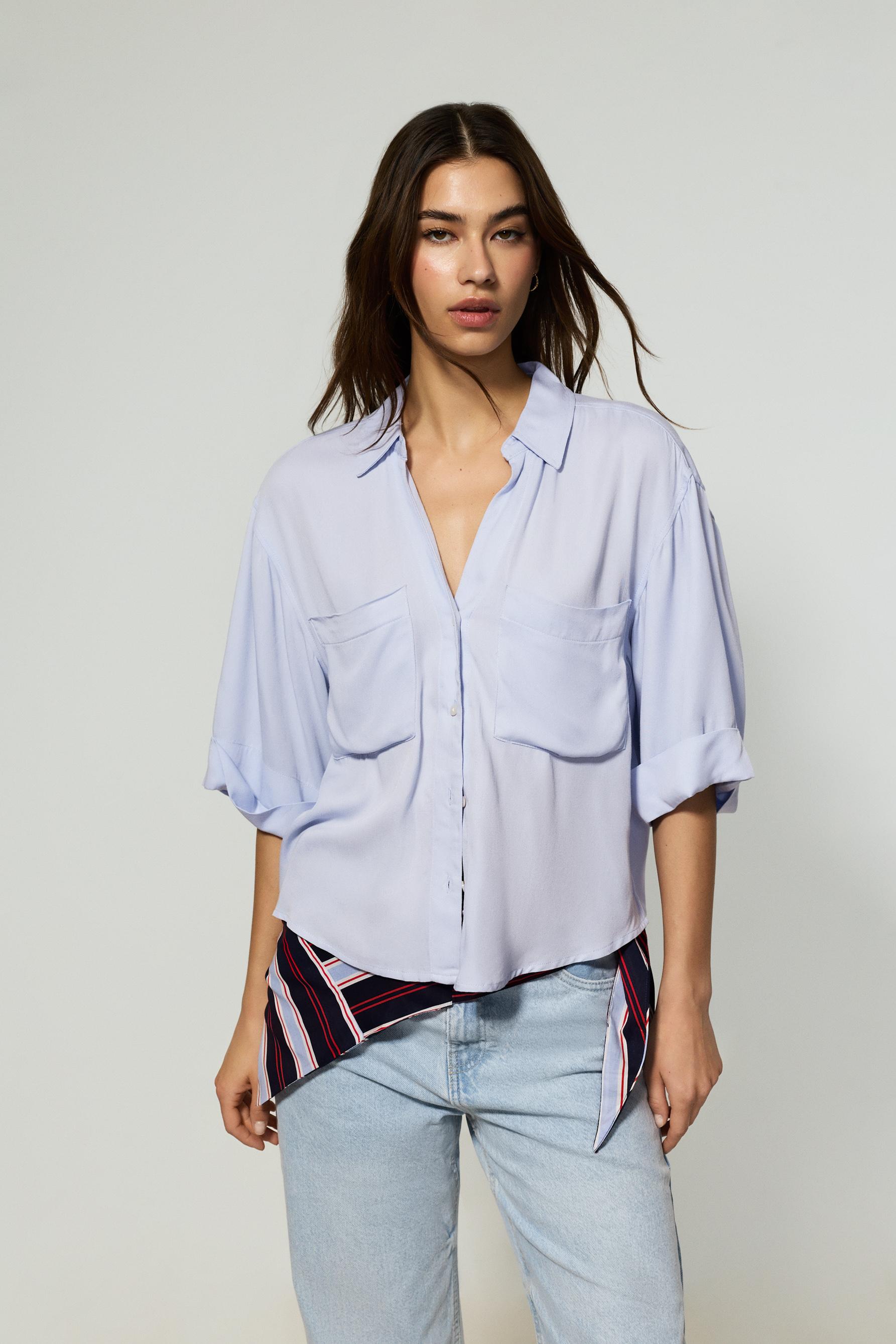 Camisa básica fluida