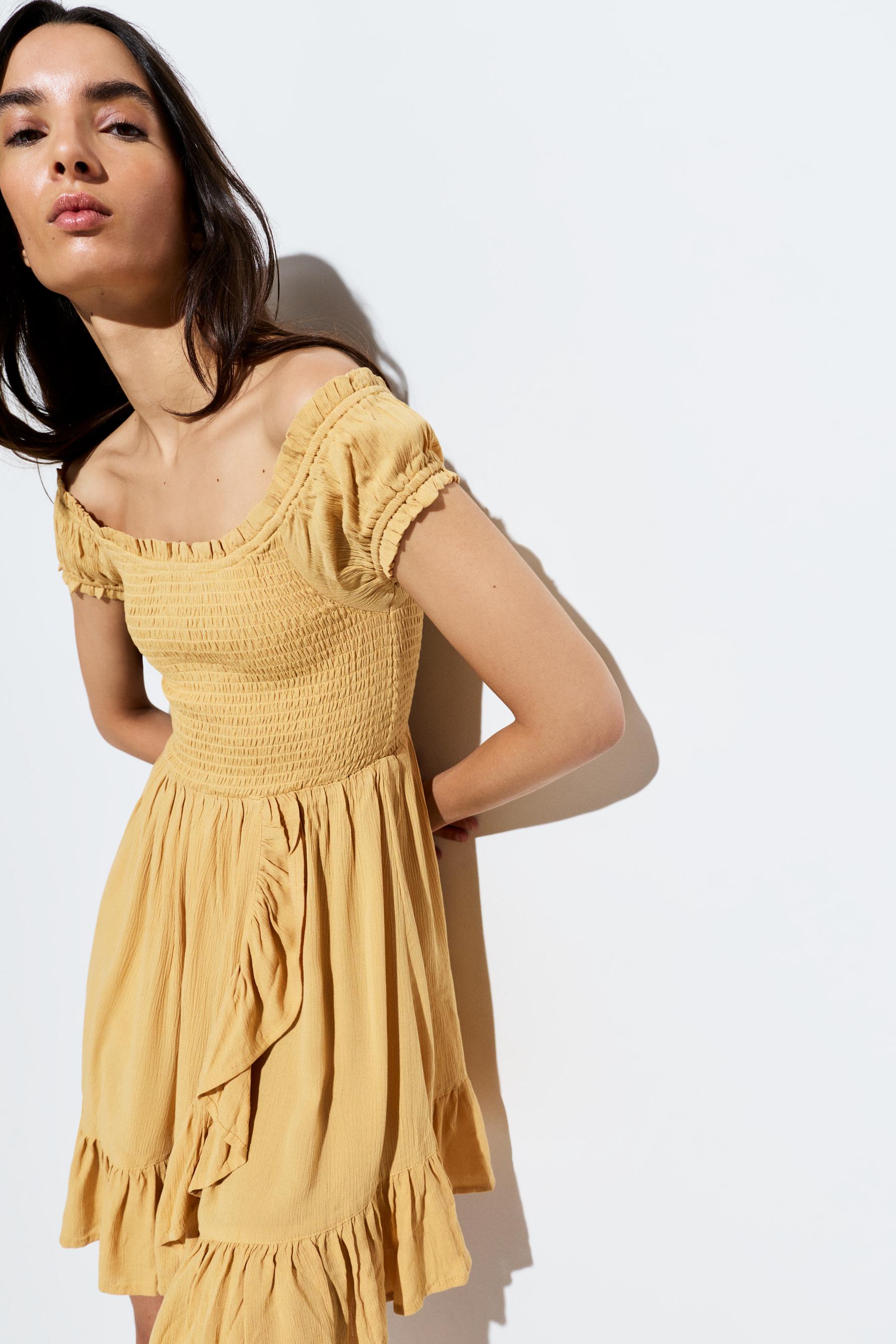 Smocked short dress — YELLOW