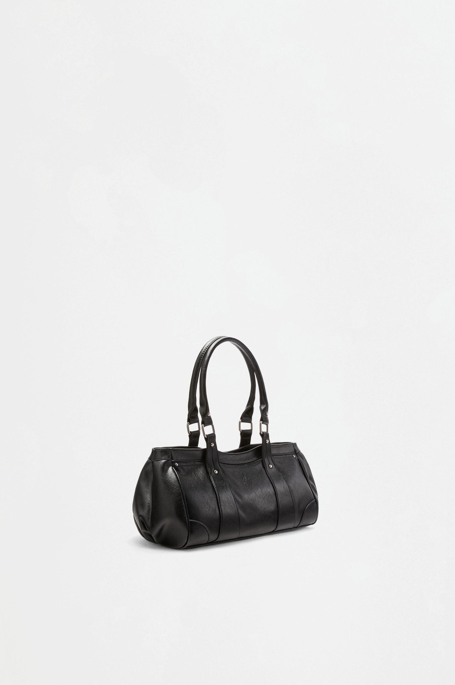 Elongated shoulder bag — BLACK