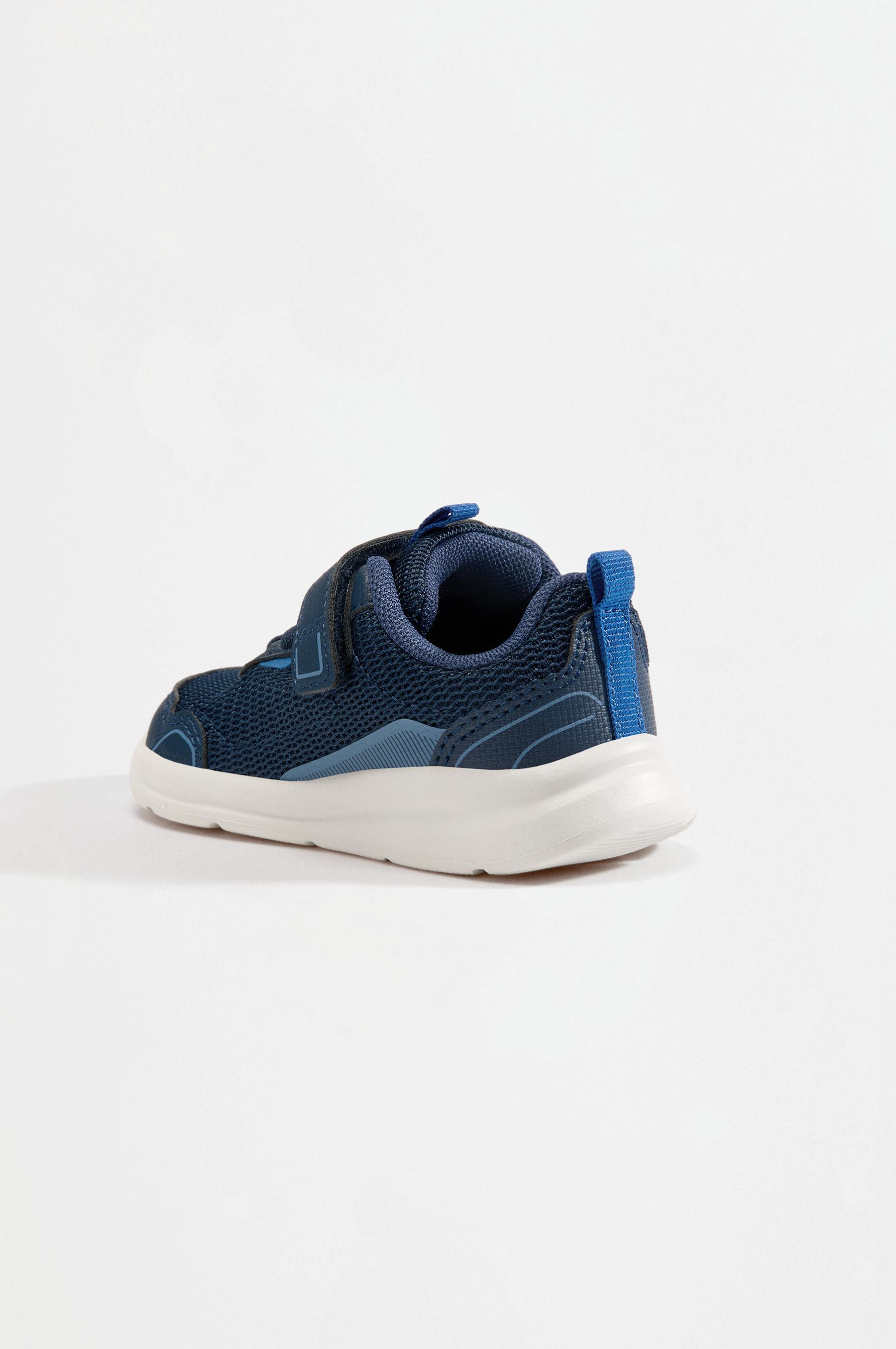 Minimalist sneakers — BLUE