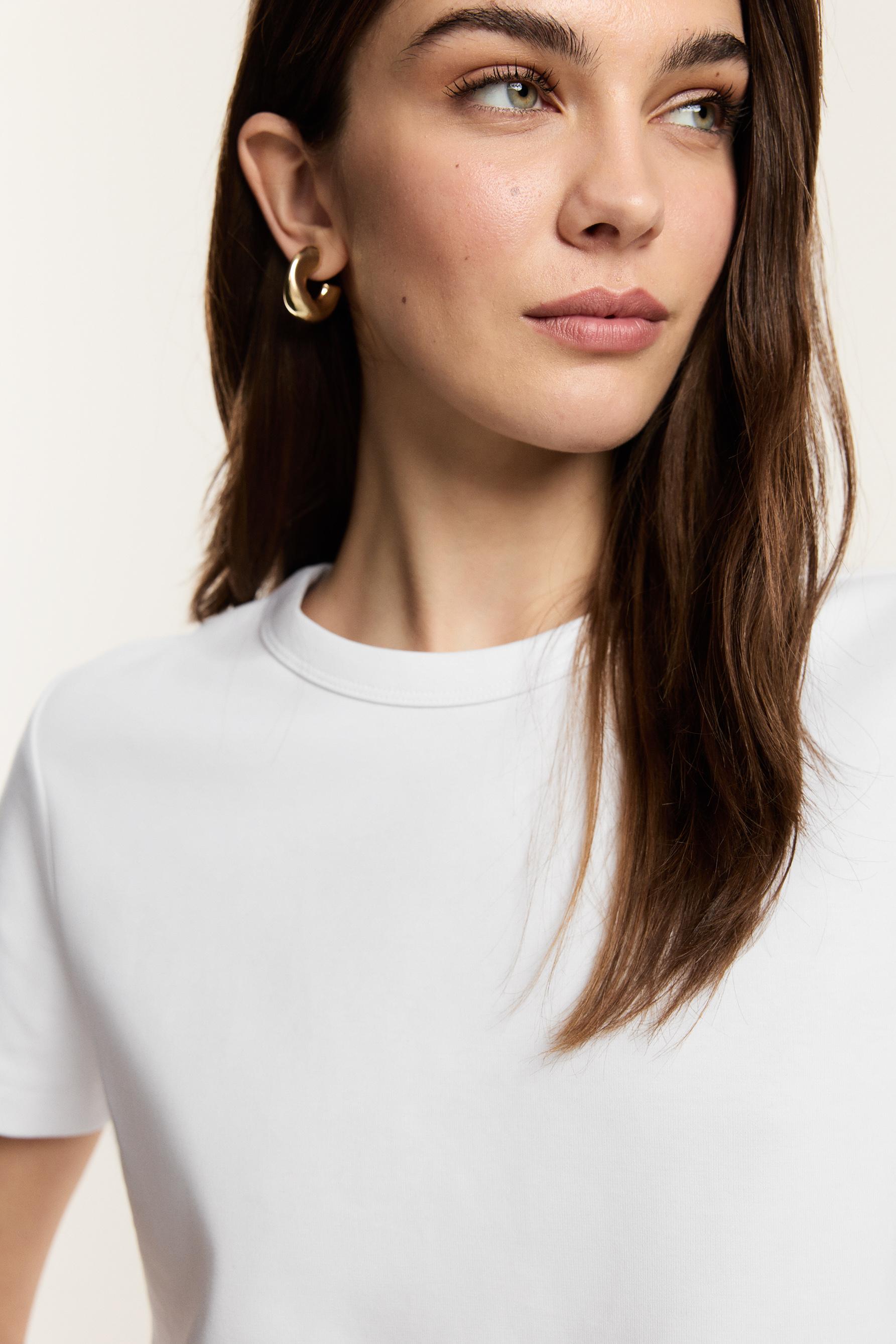 Basic short sleeve T-shirt — WHITE