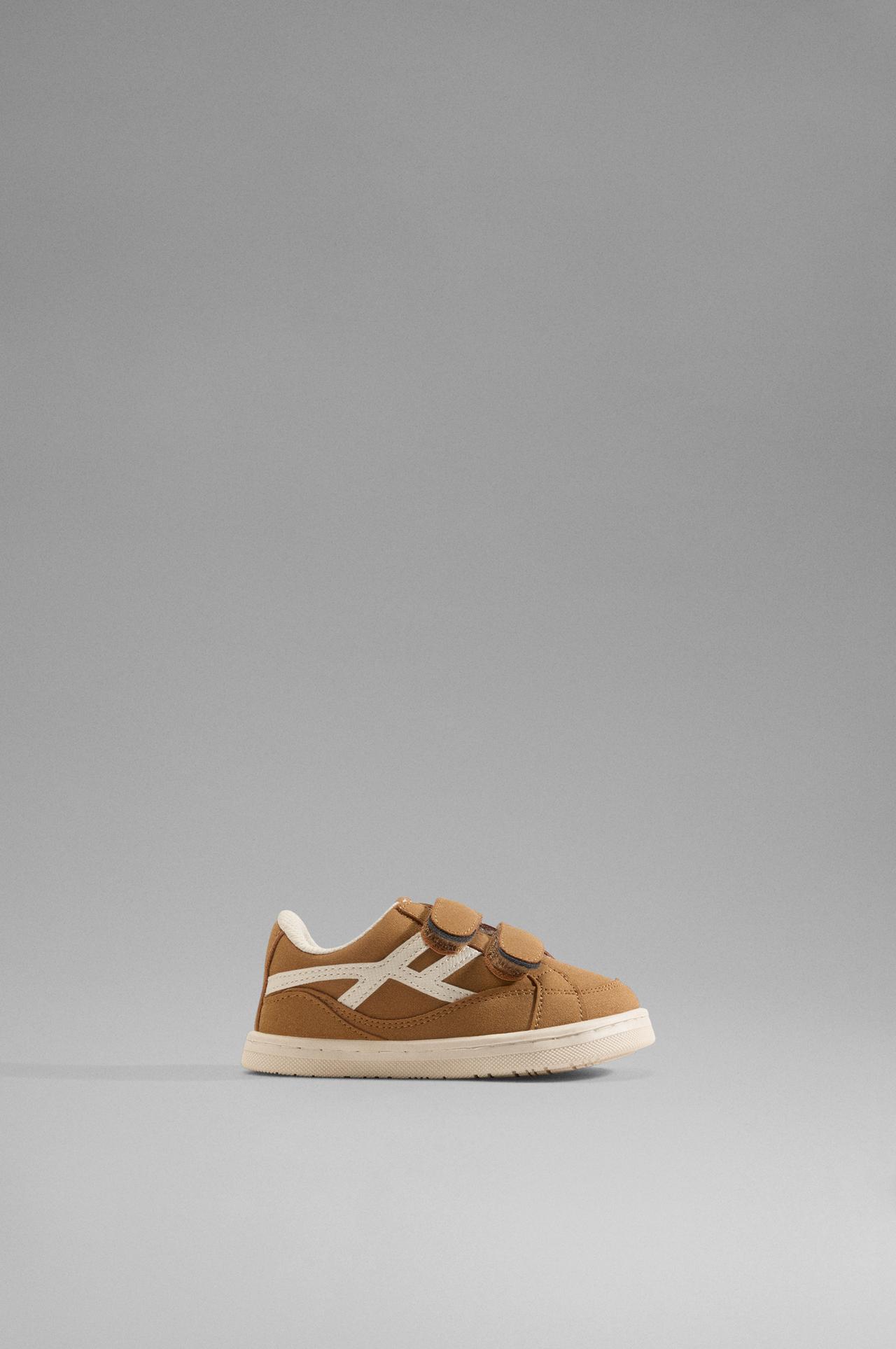 Barefoot sneakers — MUSTARD
