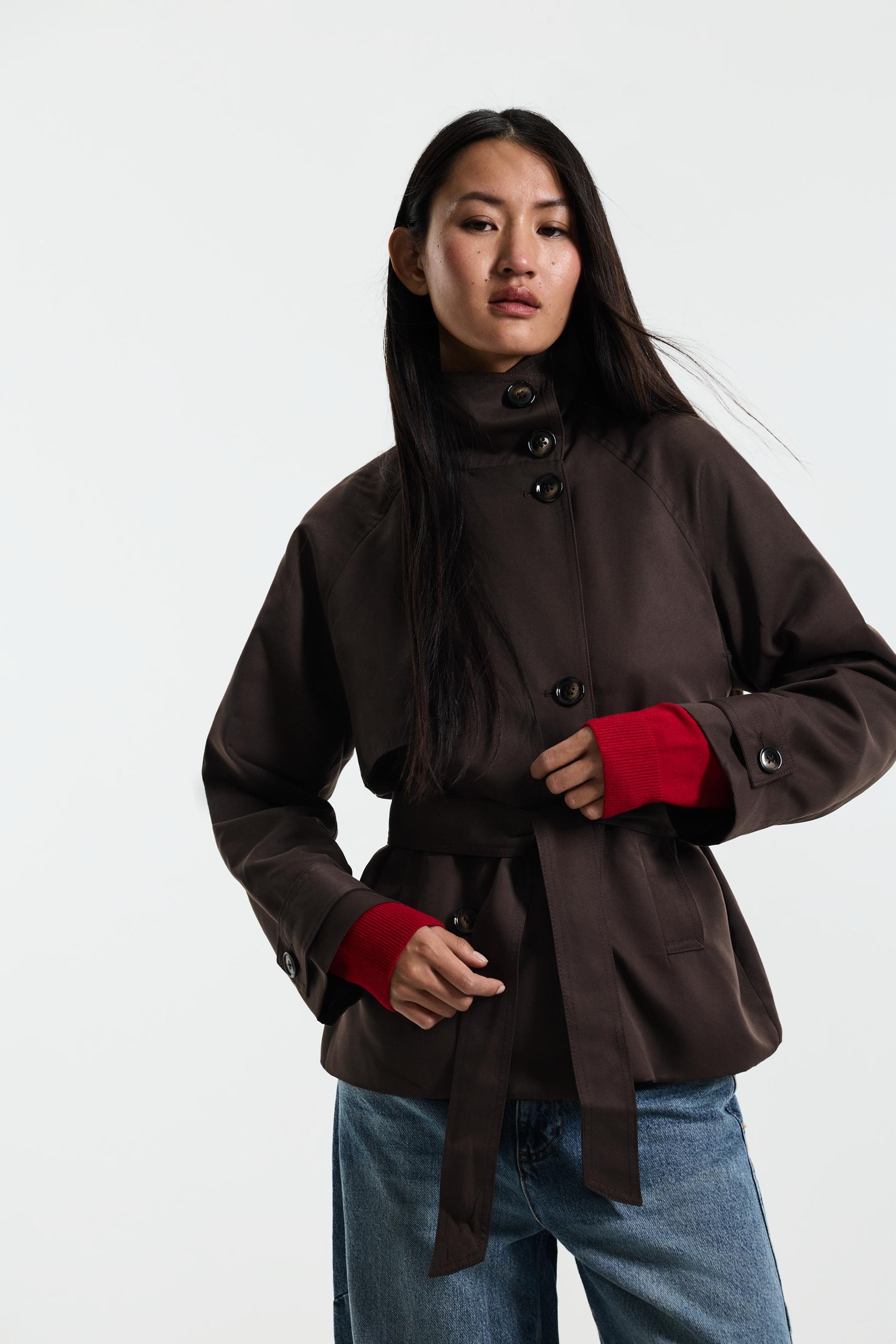 Short trench coat with tie belt — CHOCOLATE