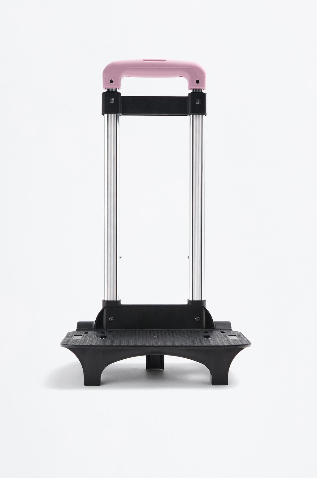 Okul çantası çekçeği