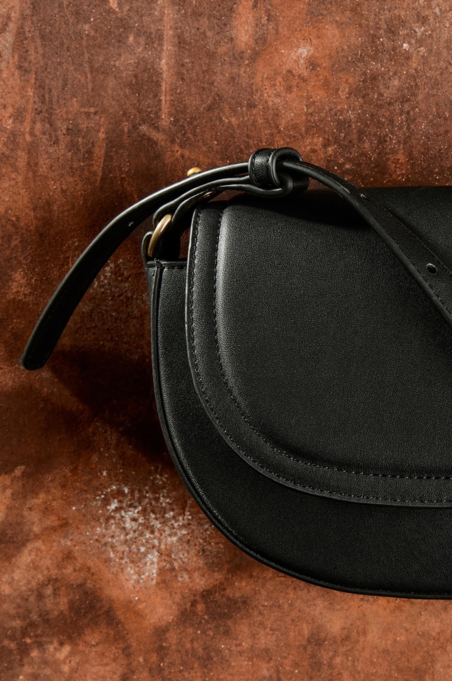 Flap crossbody bag with double handle — BLACK